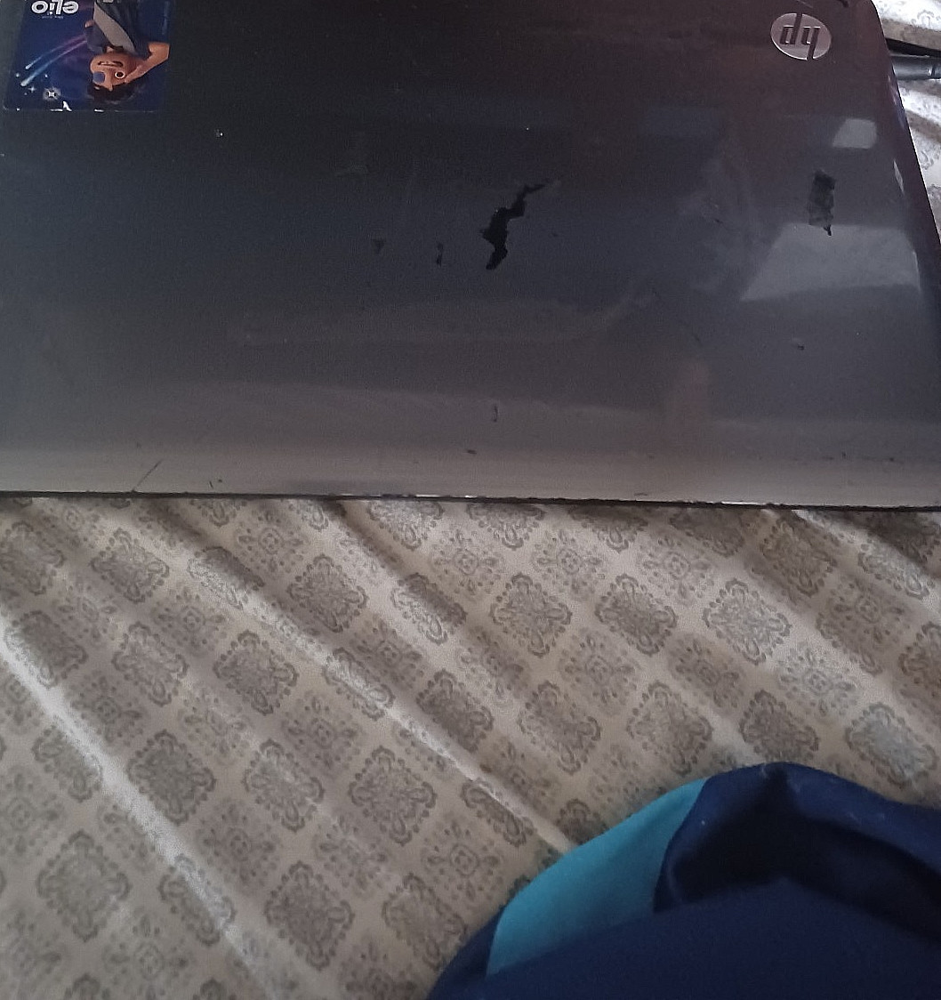 HP Pavilion G6 Notebook PC Laptop; 500GB HDD,8GB, Windows 7 HOME PREMIUM