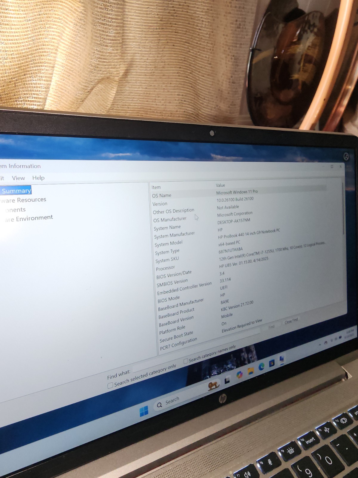 HP ProBook 440 G9 14″ 512GB SSD, Intel Core i7 12th Gen 16gb Ram WIN11PRO W/CHGR