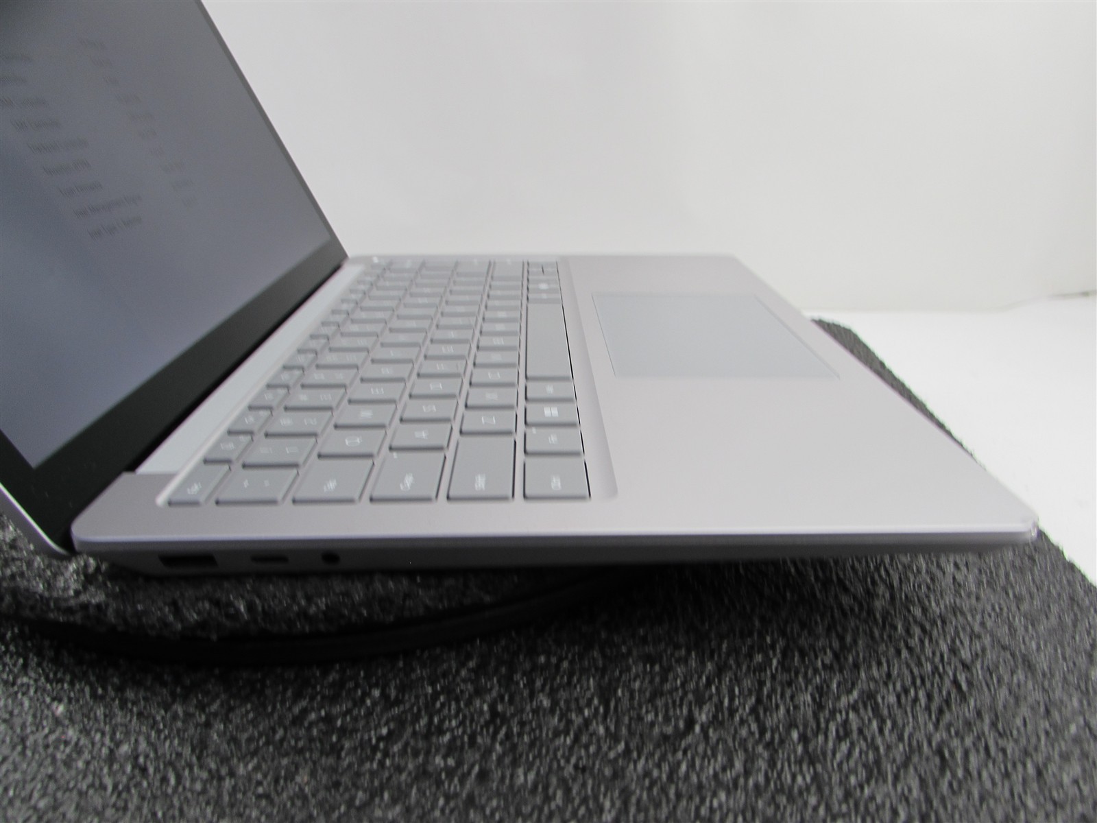 SURFACE SURFACE LAPTOP 6 CORE ULTRA 7 165H 512GB SSD 16GB RAM WIN 11 PRO