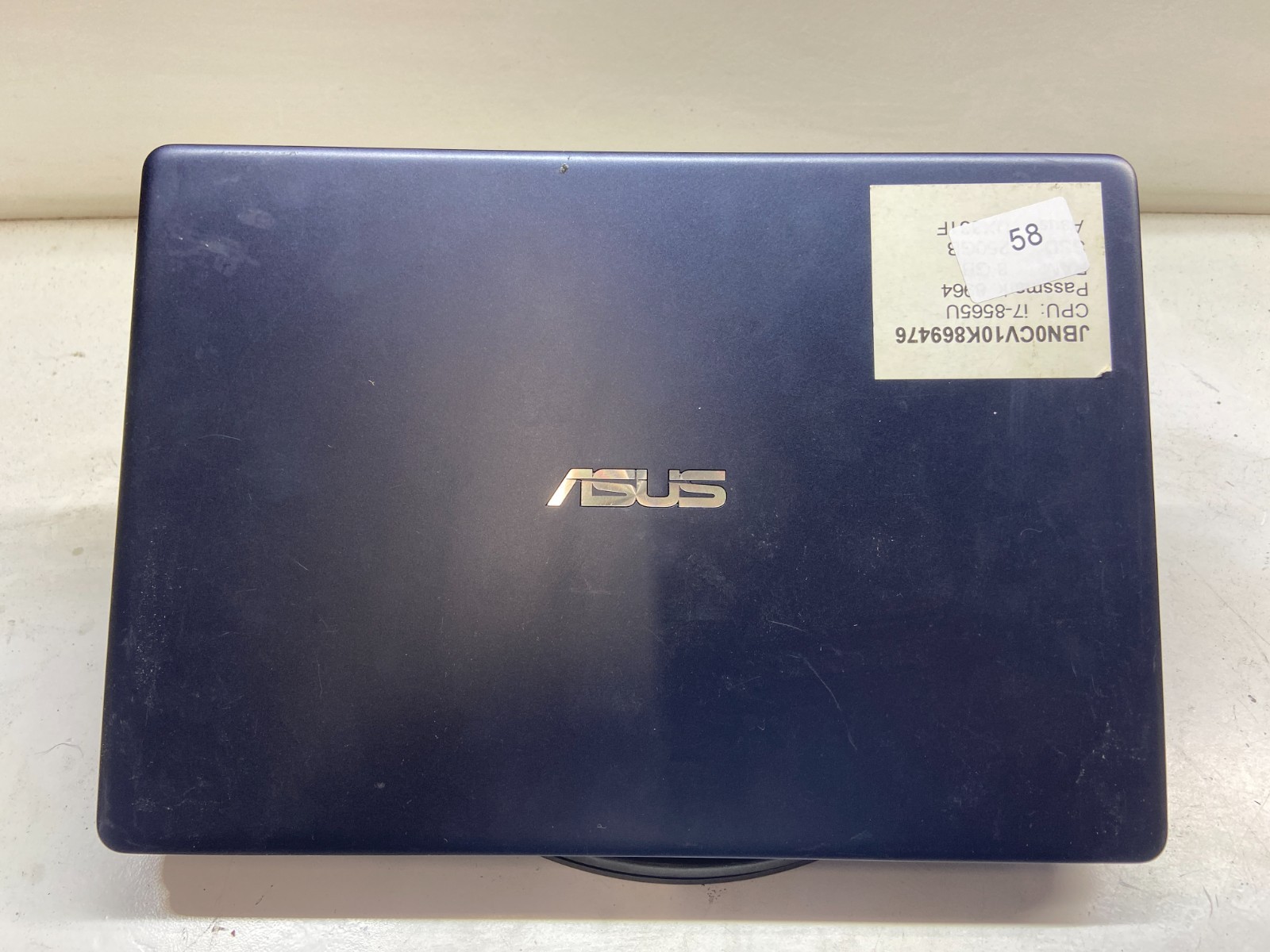 Asus Zenbook UX331F Intel Core i7-8565u 1.8GHz 8GB NO HDD