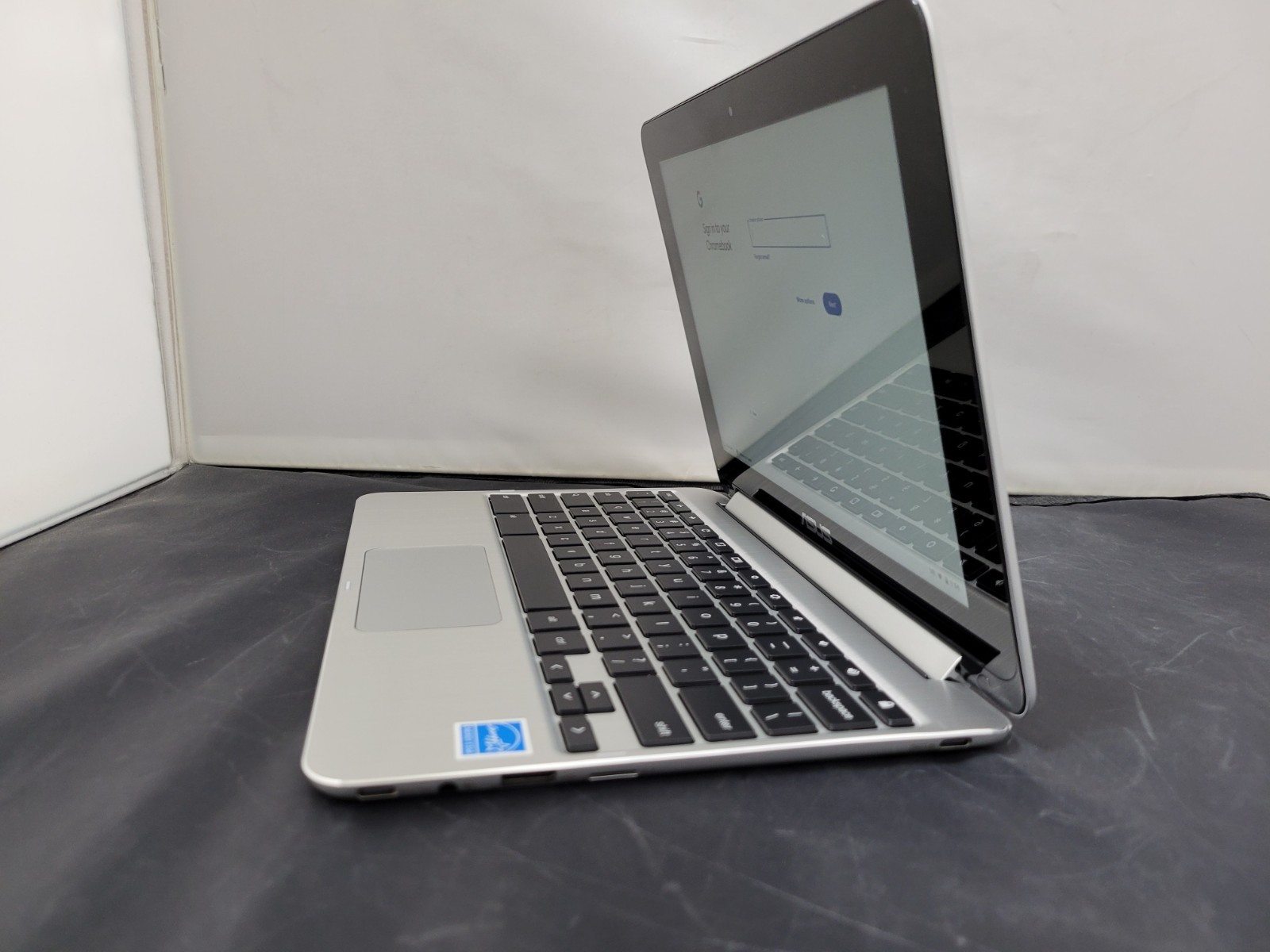 Asus Flip C101 C101PA-DB02 10.1″ Rockchip RK3399 4GB 16GB Flash Memory – Chrome