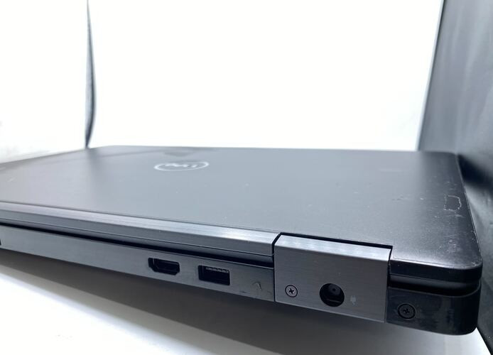 Dell Latitude 5580 15.6″ Laptop Intel Core i5-7440HQ 2.80GHz 8GB RAM 256GB SSD