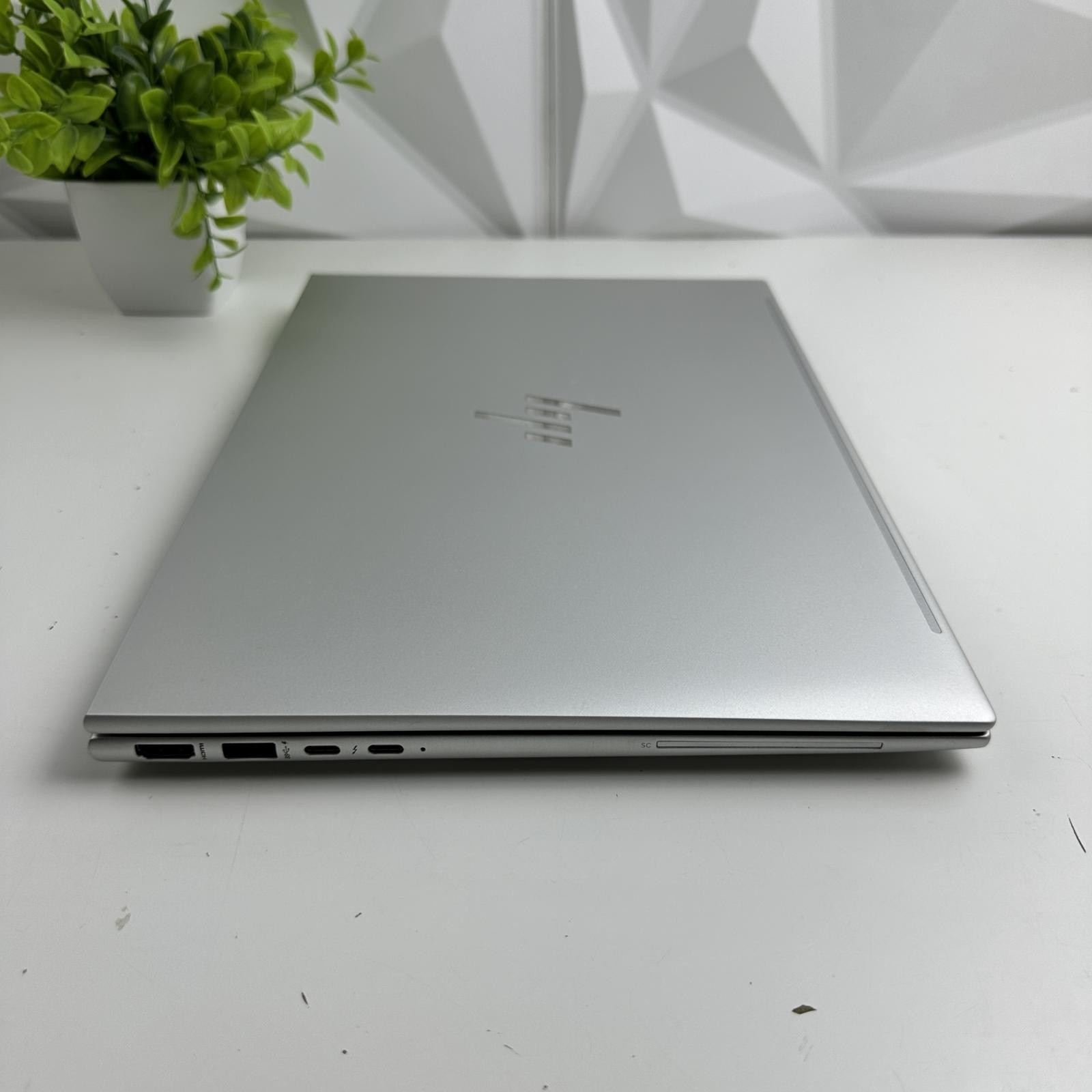 HP EliteBook 840 G9 Laptop, 14″ FHD, i5-1245U, 16GB RAM, 256GB SSD *Pls READ*