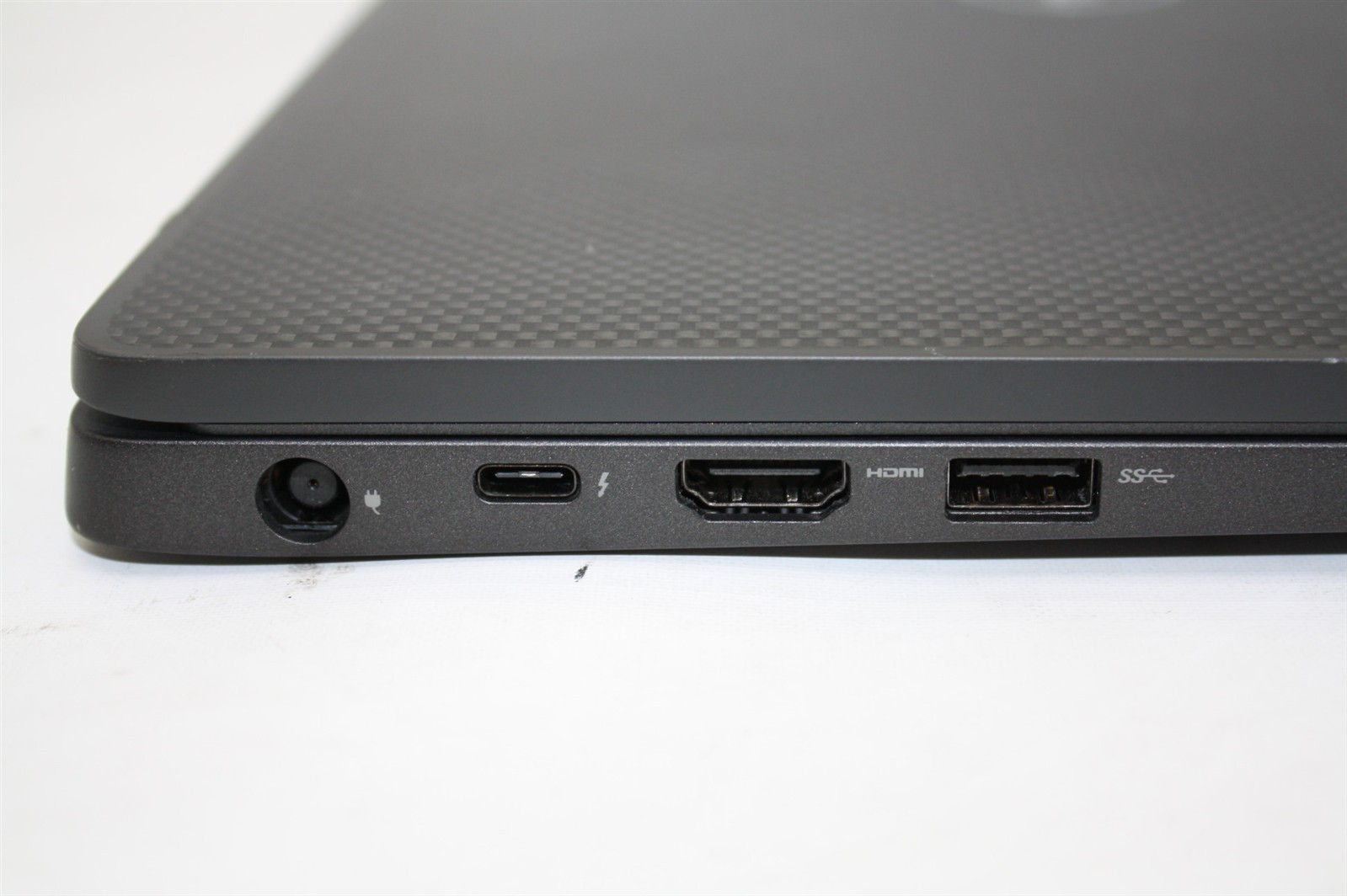 14″Dell Latitude 7400 Laptop i5-8365U 1.60GHz RAM 16GB NVMe 256GB/Charger inc