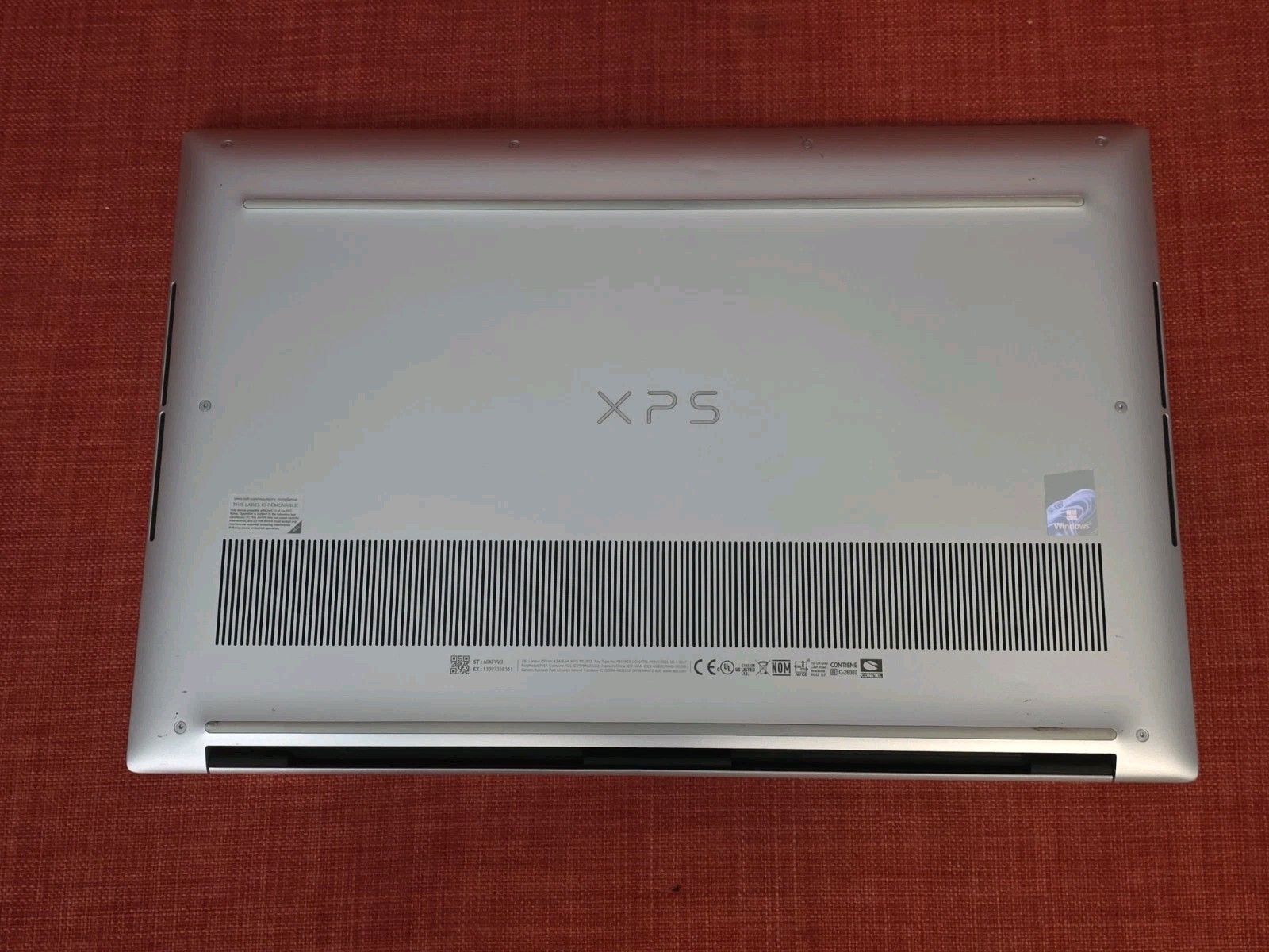 Dell XPS 15 9520 **READ Description**
