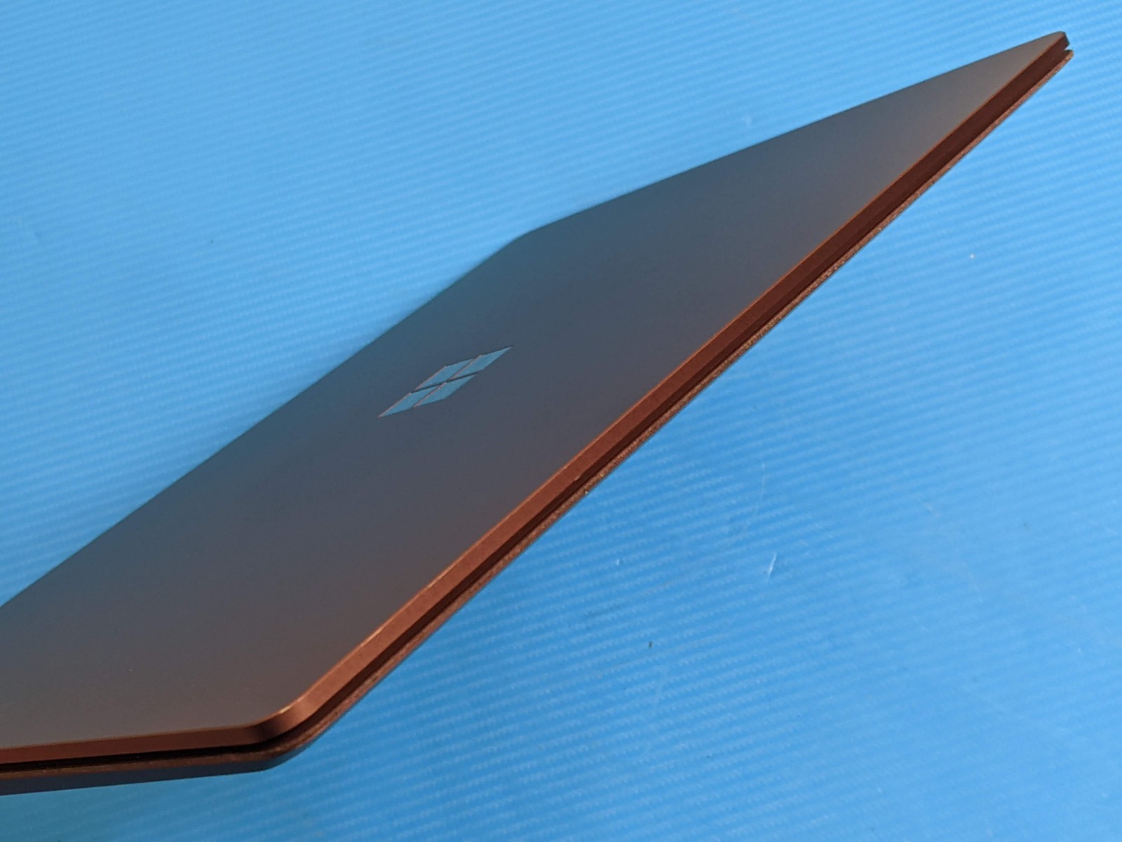 MS Surface Laptop 2 1769 13.5″ 2256×1504 TOUCH i7-8th 1.9GHz 16GB 512GB SSD W11P