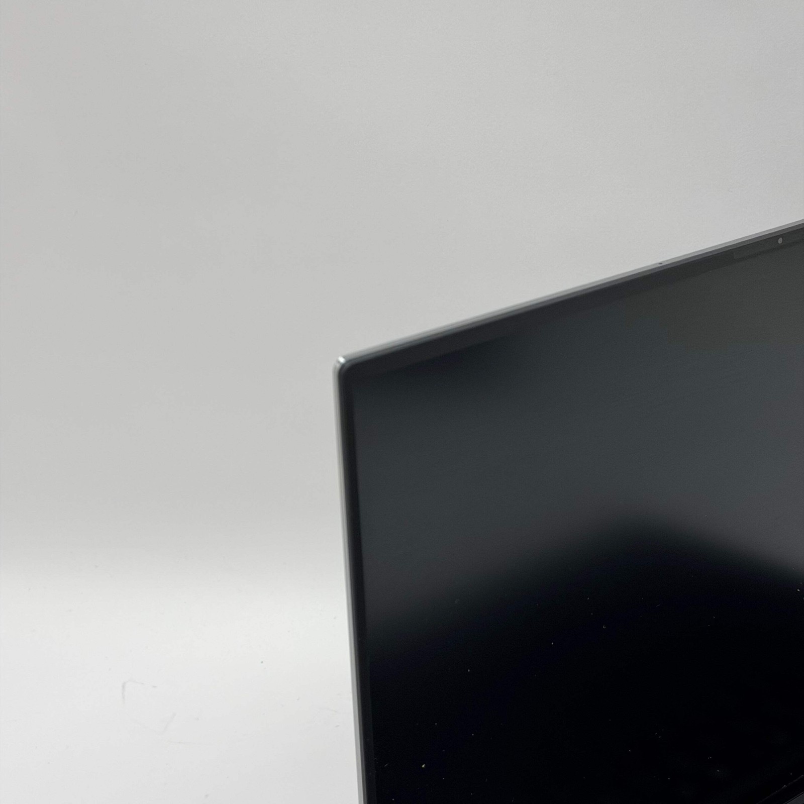 Broken Dell Precision 5550 15.6″ i7-10850H 2.7GHz 32GB RAM 1TB SSD Bad Batt