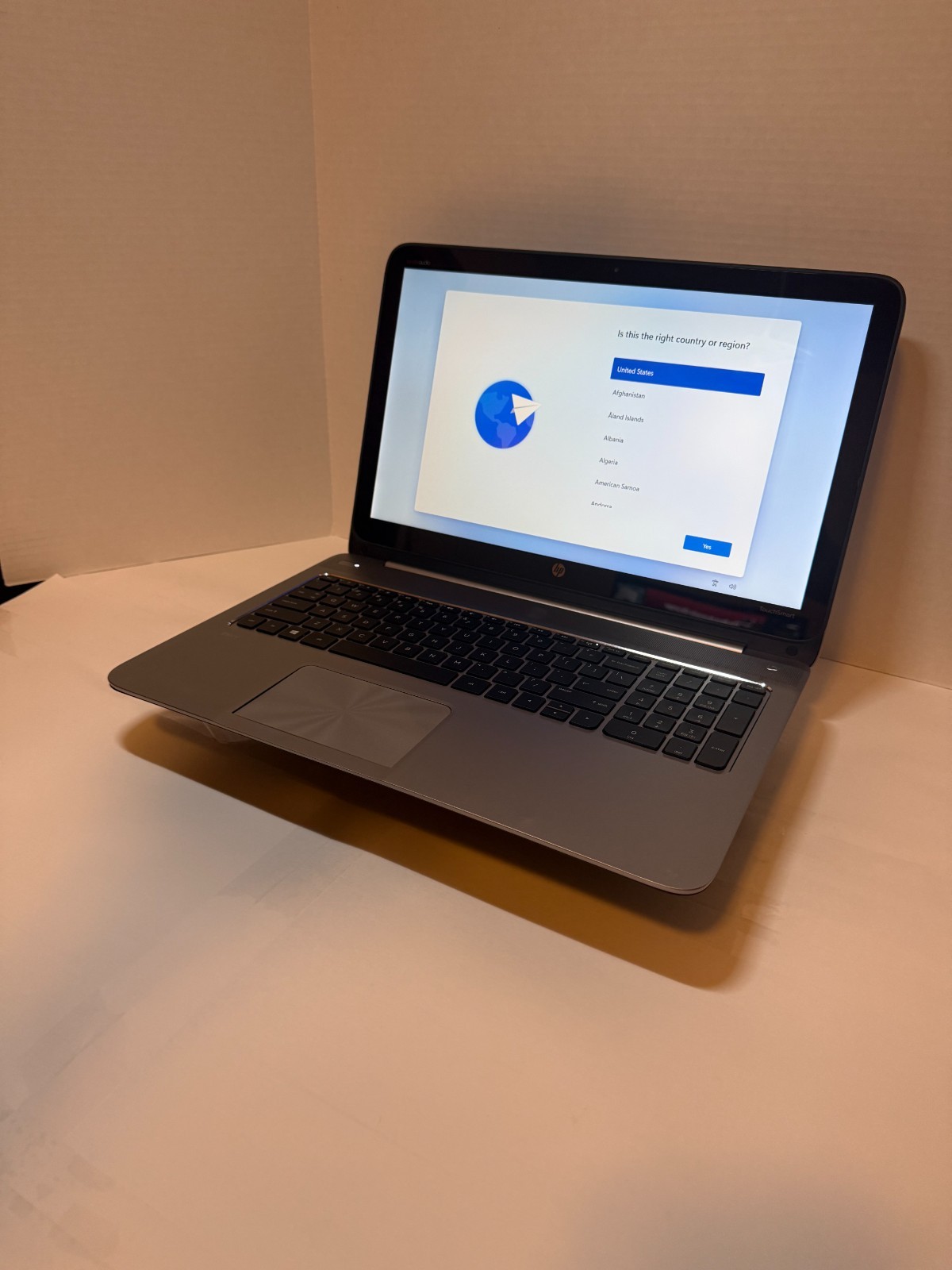 HP Envy Sleekbook AMD A10-5745m 2.10GHz 8GB Ram 1TB HDD Win 11 NEW BATTERY S4