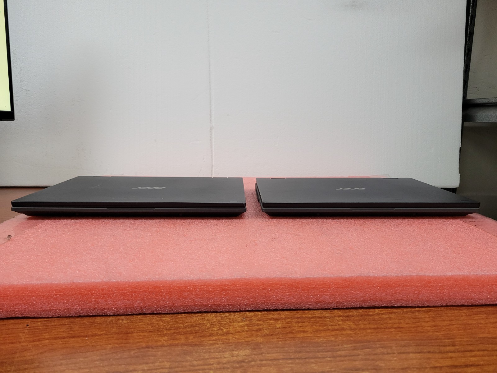 2x Acer Travelmate Spin TMB118-RN-C8JP 4GB RAM 64GB SSD *AS IS/READ* | C629