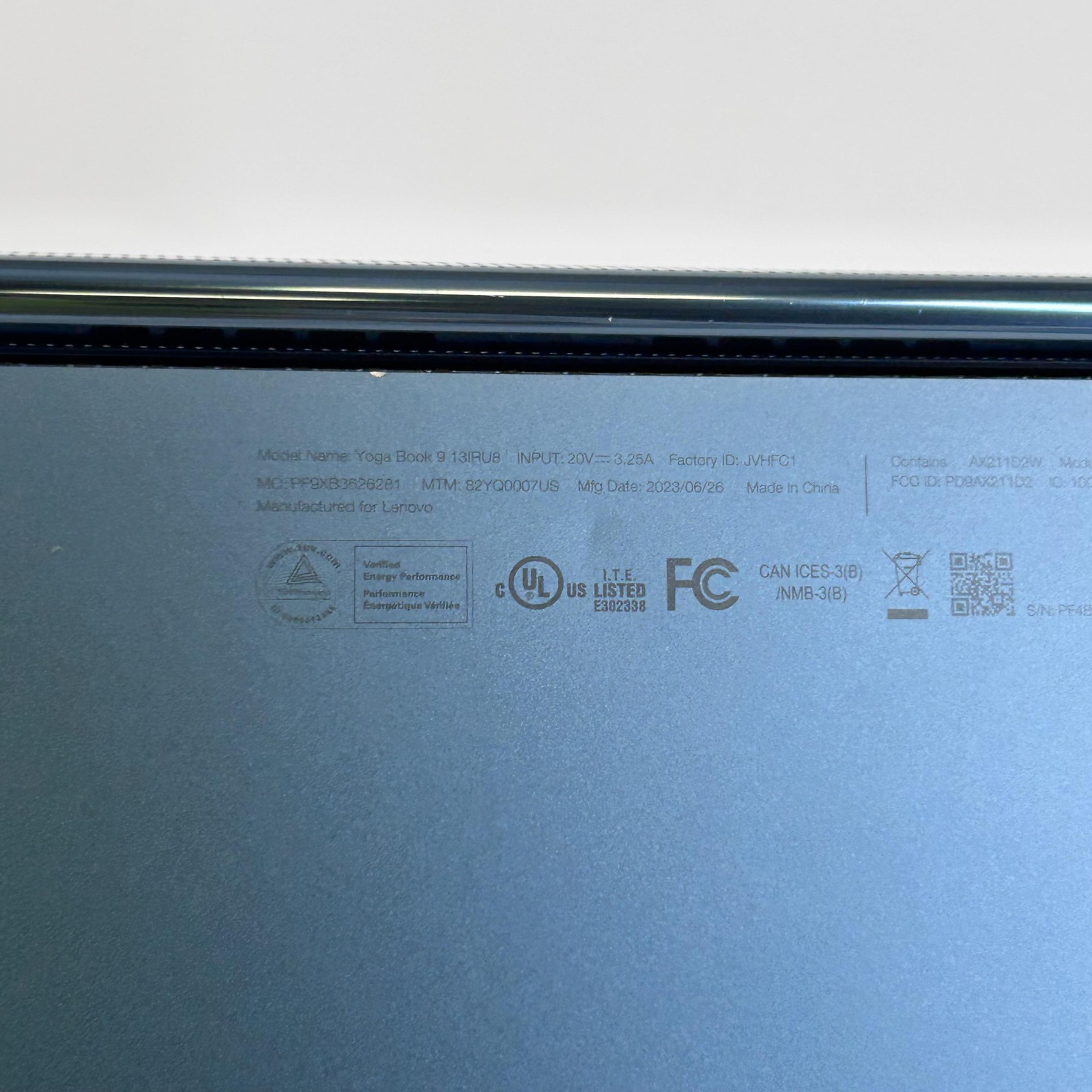 Lenovo Yoga Book 9i 13.3 Blue QHD+ TOUCH 1.7 GHz i7-1355U 16GB 512GB SSD Good