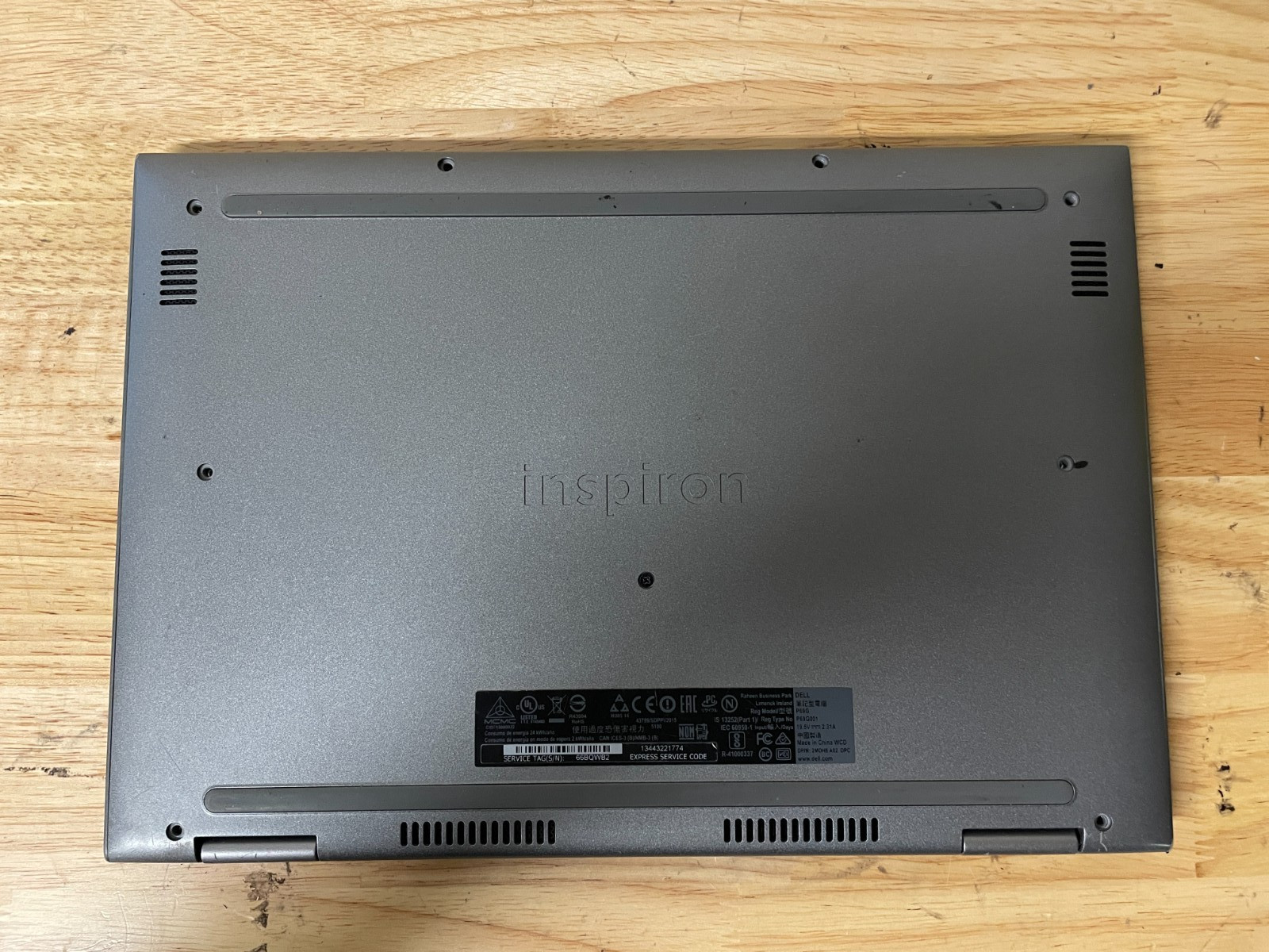 Inspiron 13 5368 2-in-1 i7 8550U 1.8GHz NO RAM/SSD /HDD No power
