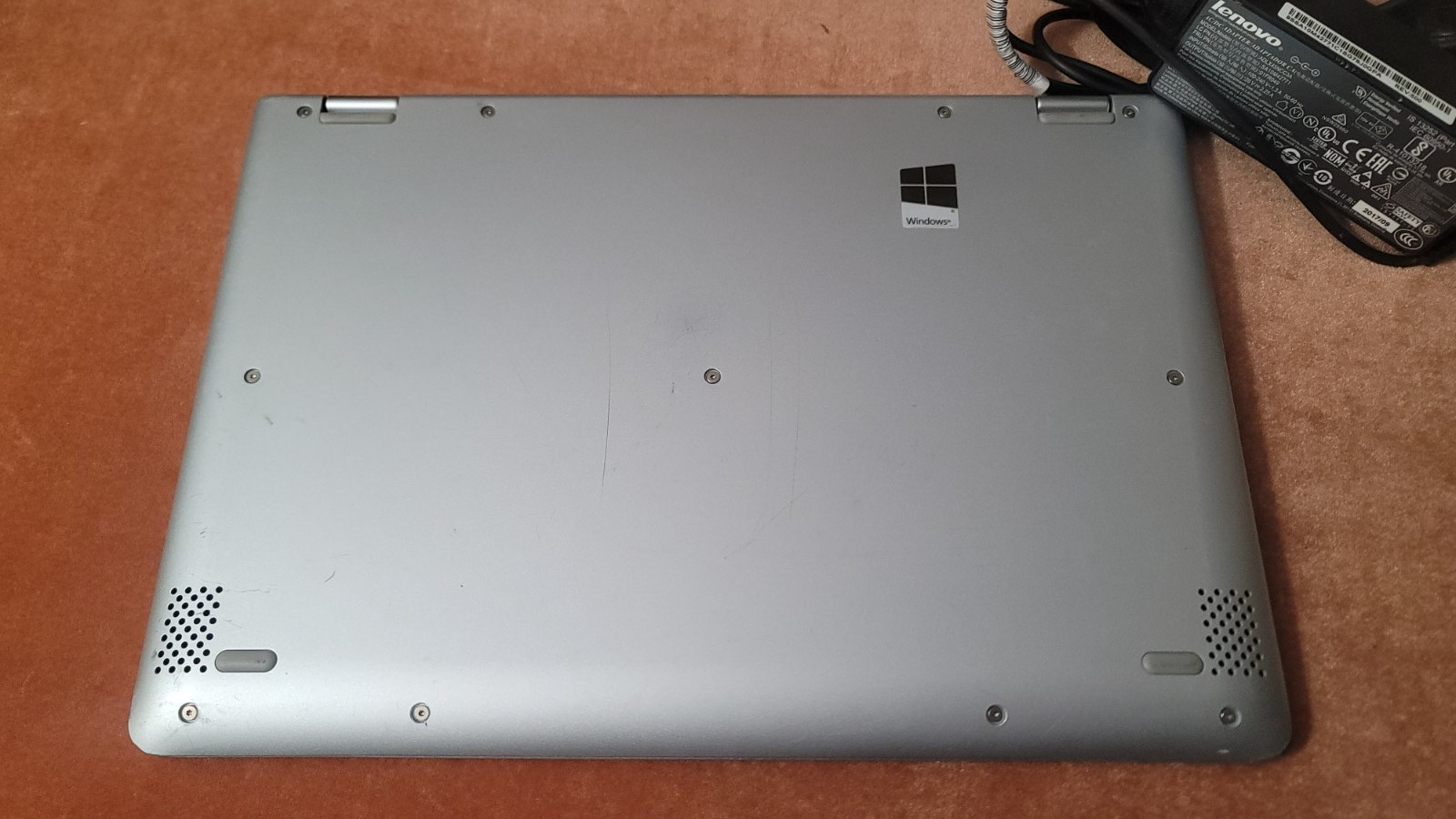Lenovo YOGA 11.6″ Pentium 4410Y 1.5GHz 4GB Ram 128GB SSD Win11 home/Office2021