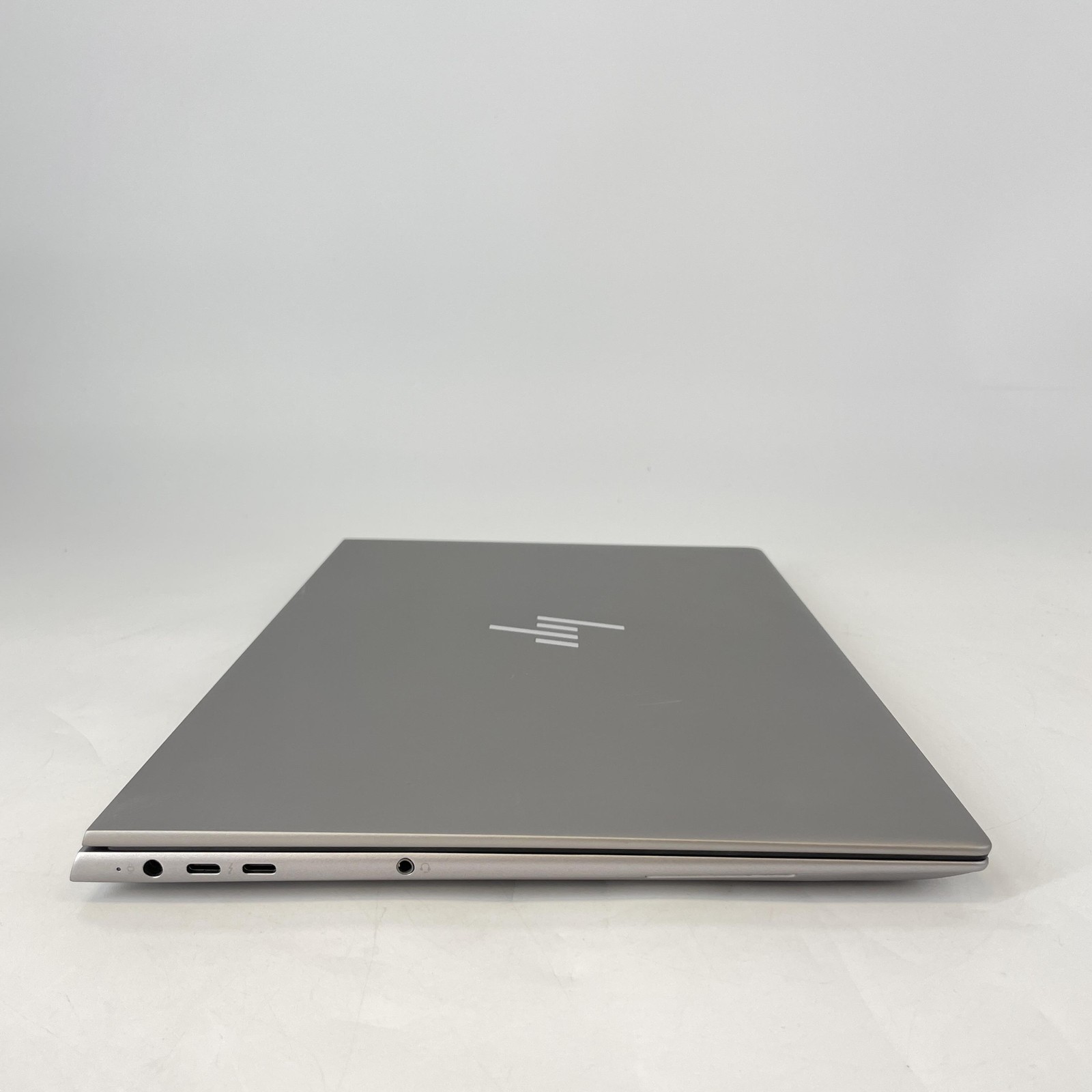 HP ZBook Studio 16 G11 UHD+ 1.4 GHz Ultra 7 165H 32GB 512GB SSD RTX 1000 Ada