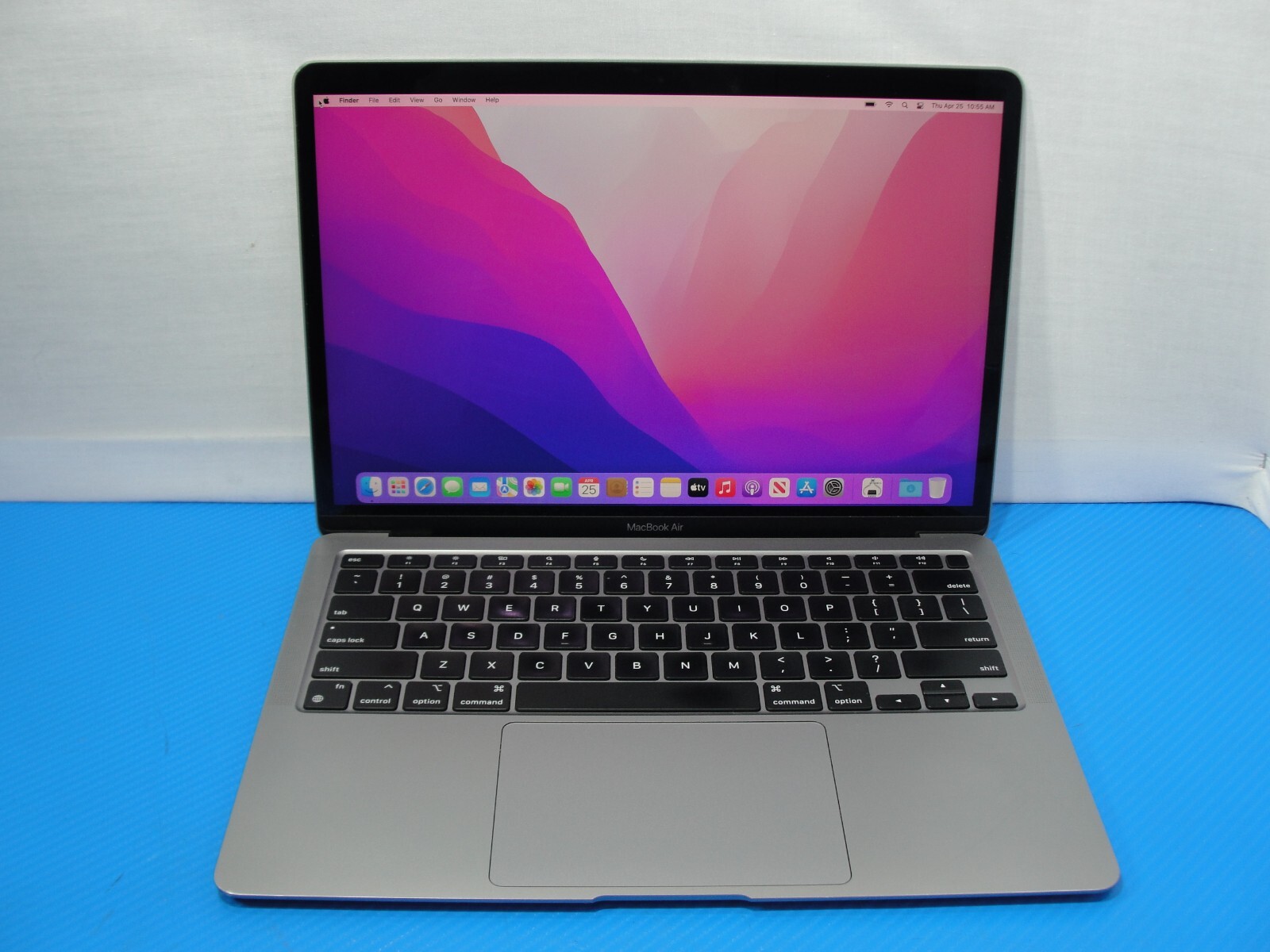 161 cycle Apple MacBook Air 13″ M1 2020 8CPU/7GPU 8GB 256GB SSD A2337/MGN63LL/A