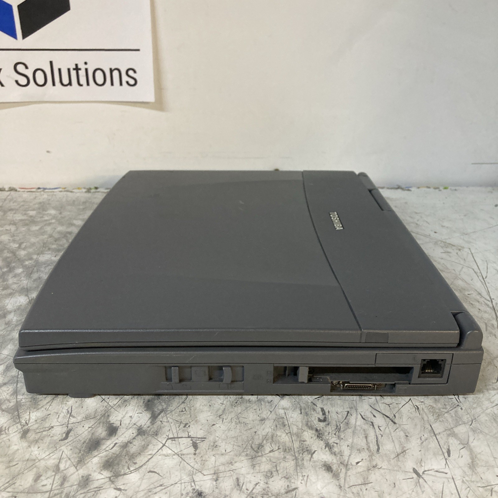 Toshiba Tecra 8000 Unknown CPU no HDD No Power