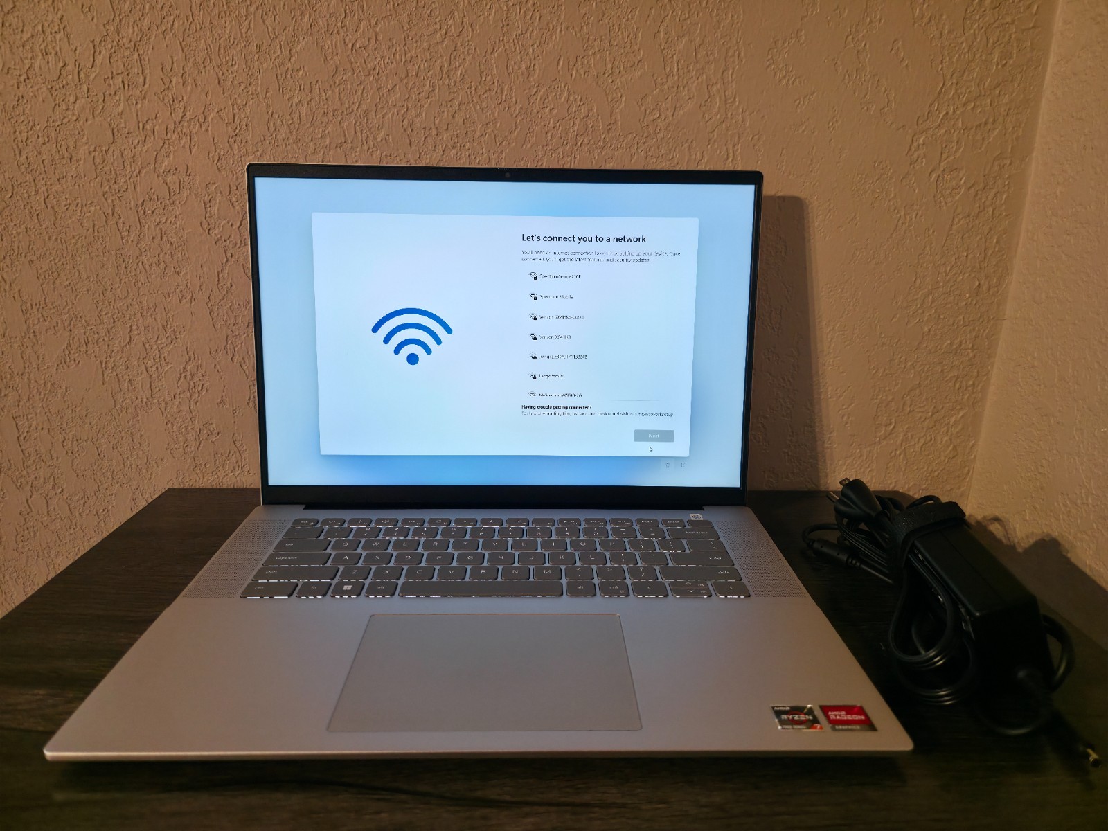 Dell Inspiron 16″ 5635 Laptop Ryzen 7-7730U 16GB 1TB SSD Windows 11 Home
