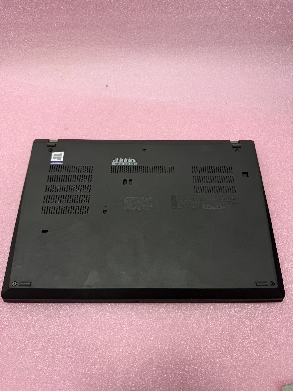 Lenovo ThinkPad T490 i7-8665U 1.99GHz BIOS LOCKED