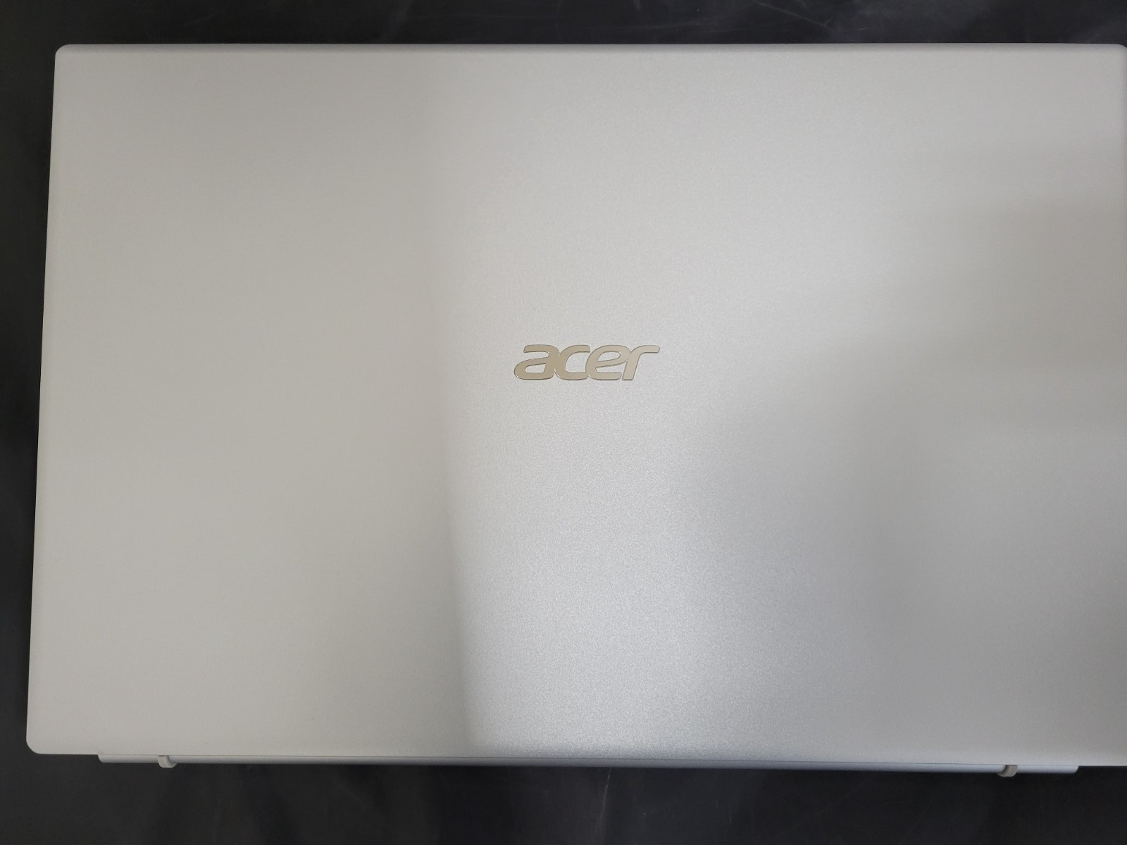 Acer Aspire 3, 17.3″ i5-1135G7 Iris Xe Graphics 8/256GB win 11 home