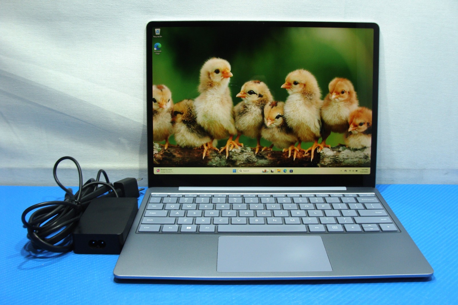 Microsoft Surface Laptop Go 2 12.4″ TOUCH i5-1135G7 2.4GHz 8GB 256GB Win 11 Home