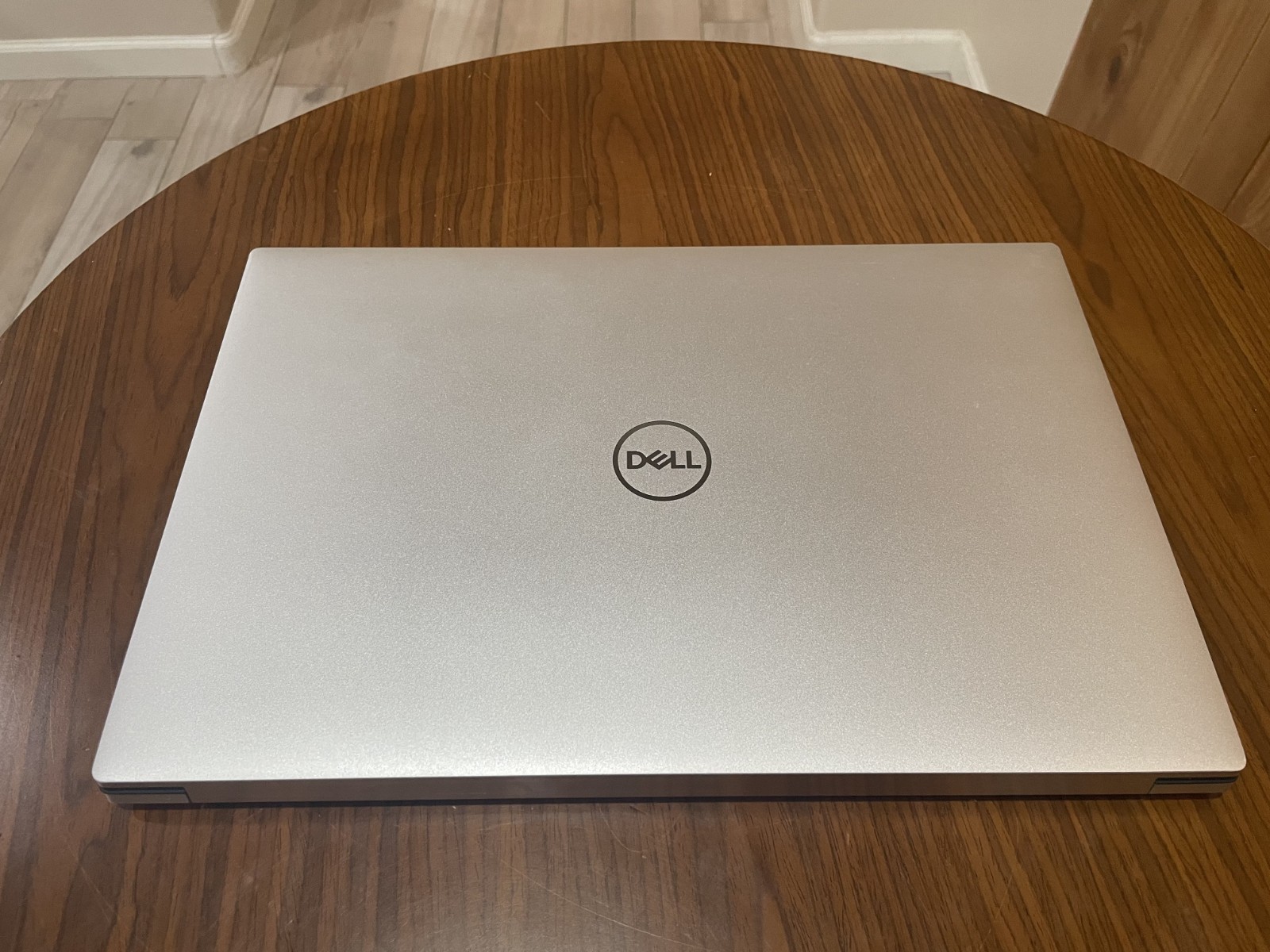 Dell XPS 15 9530 3.5K OLED Touch i7-13700H 32GB 1TB SSD RTX 4050 – 100% Battery