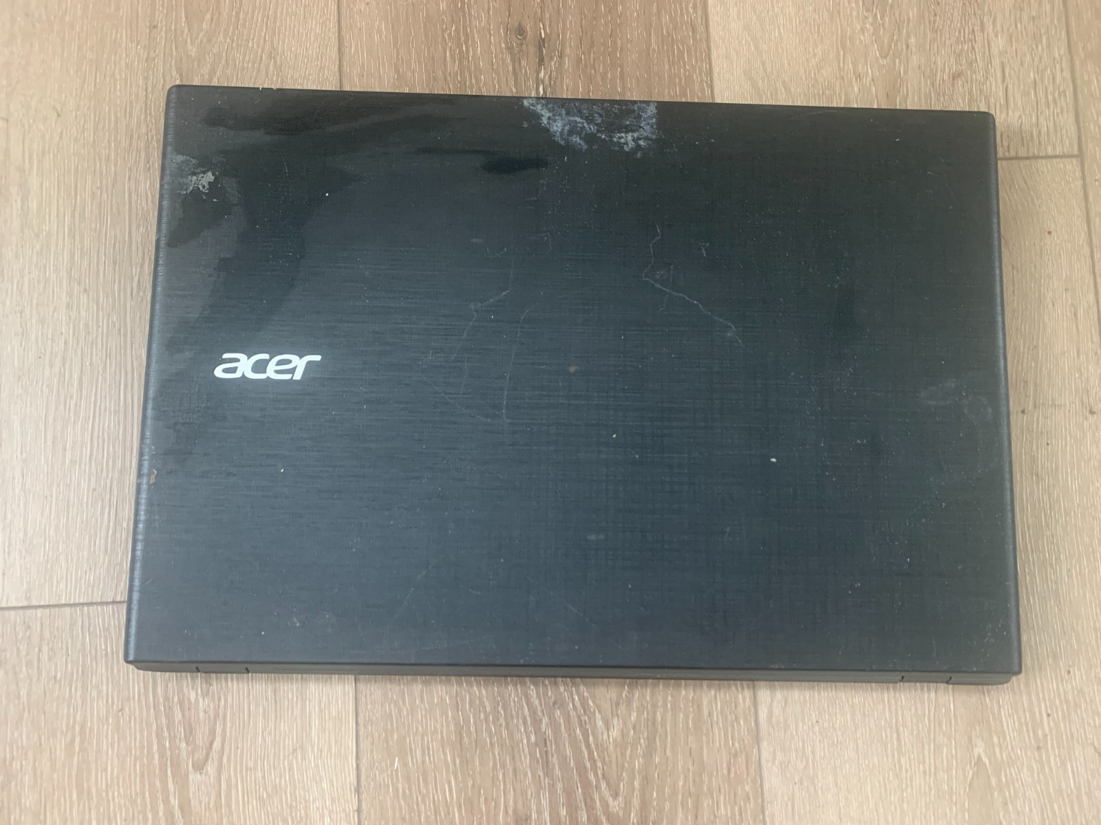 Acer Aspire E5-573-57PW 15.6″ Intel Core i5-5200U 2.20GHz 6GB RAM 500GB HDD