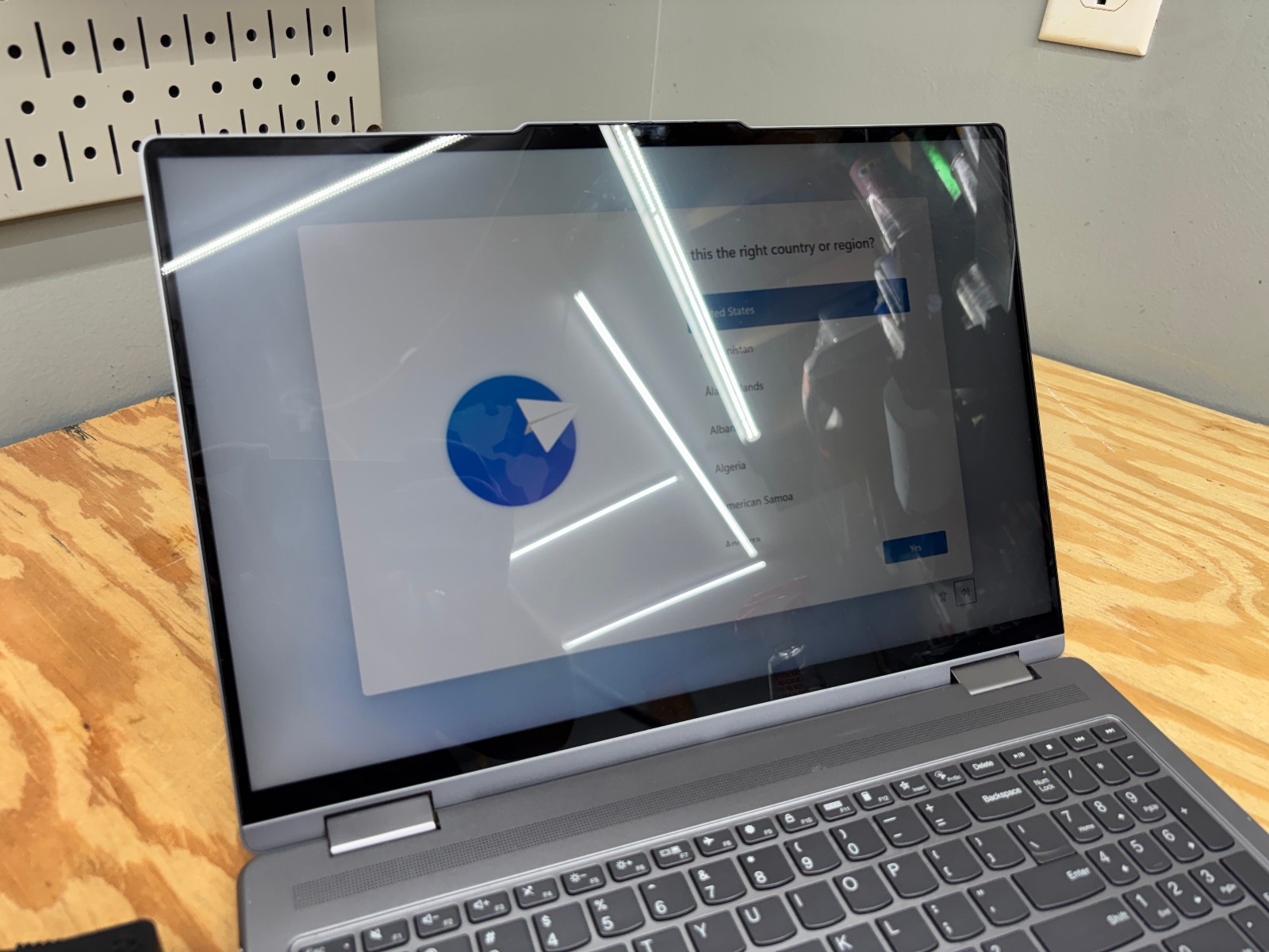 Lenovo Yoga 7 16″ 2-in-1 AMD Ryzen 5 7535U 8GB 512GB SSD Touch Win11