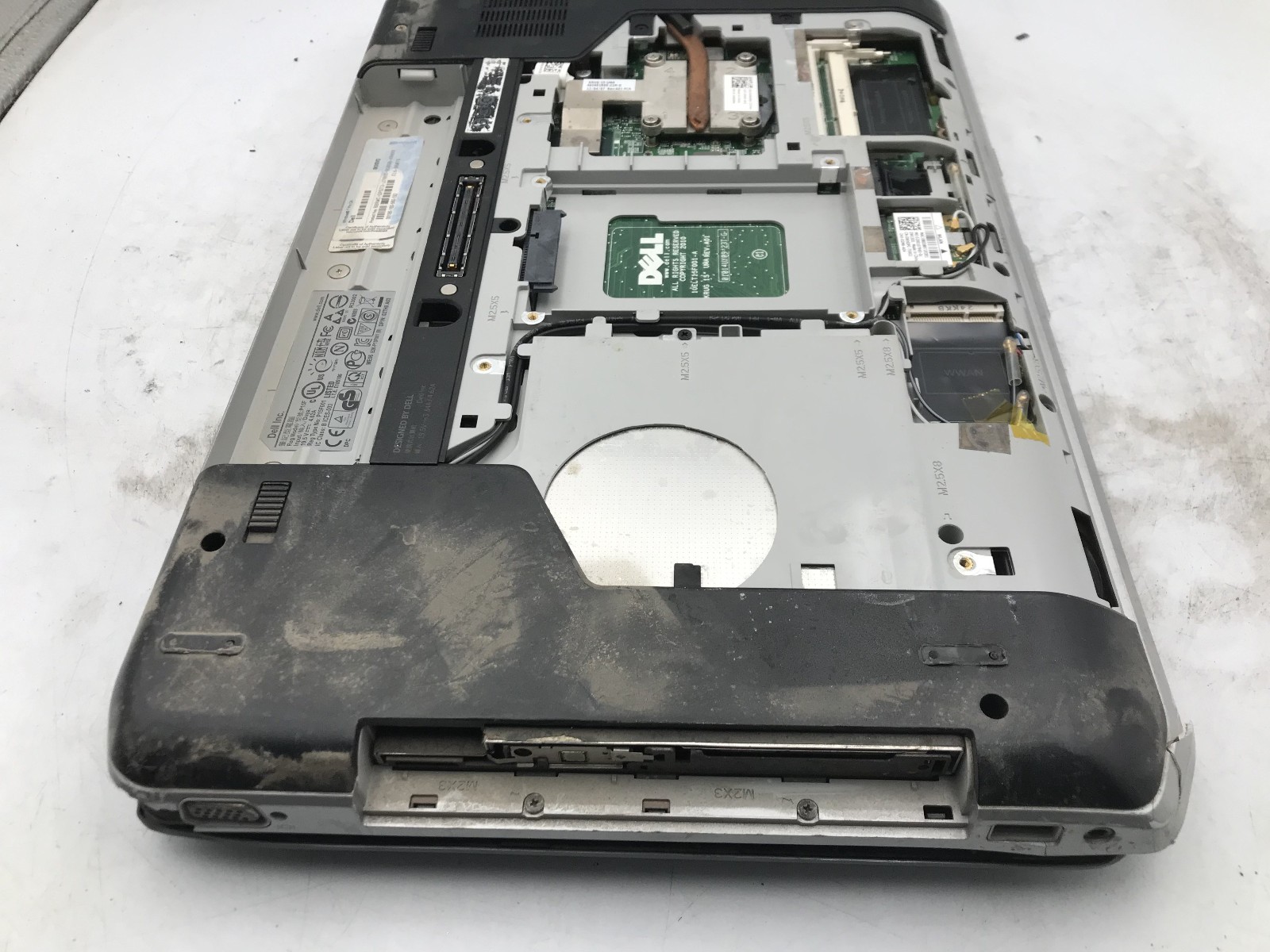 DELL LATITUDE E5520 – BOOTS TO BIOS – INTEL I5 2540M – NO RAM – READ DESCRIP -BB