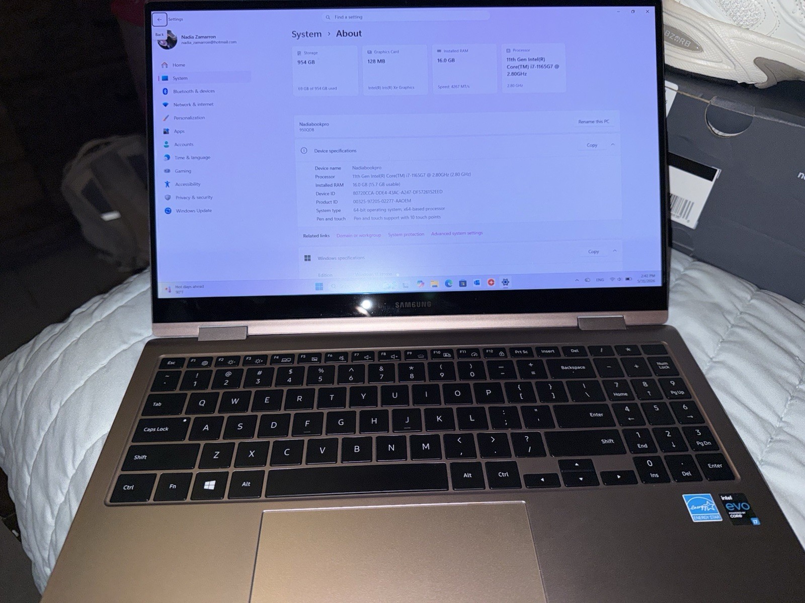 Samsung Galaxy Book Pro 360 | 15.6″ Super AMOLED Touch Display | i7-1165G7 CPU