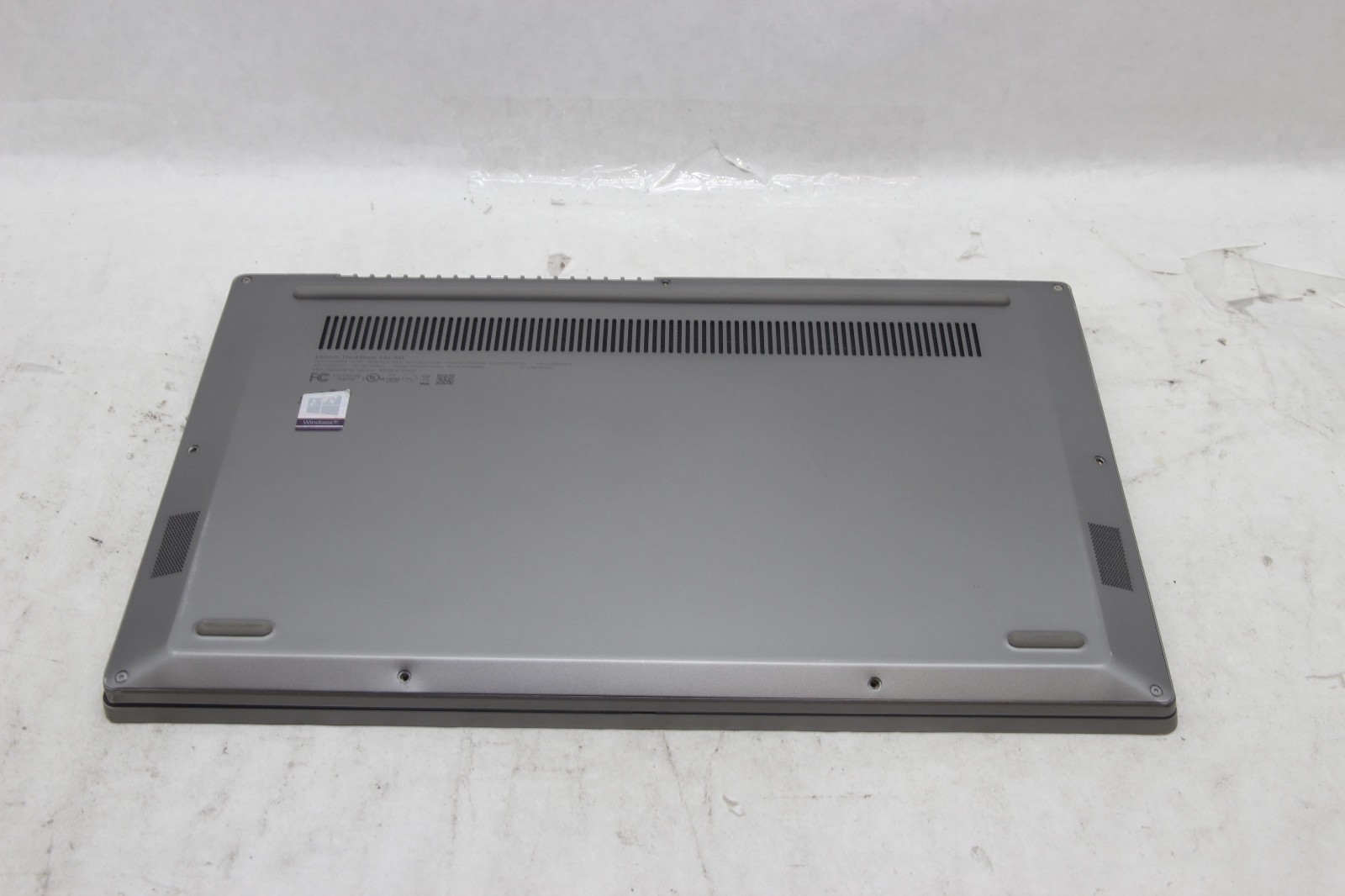 Lenovo ThinkBook 14S-IWL 14″ Laptop i5-8265U 8 GB RAM 256 GB SSD Win 11 Charger