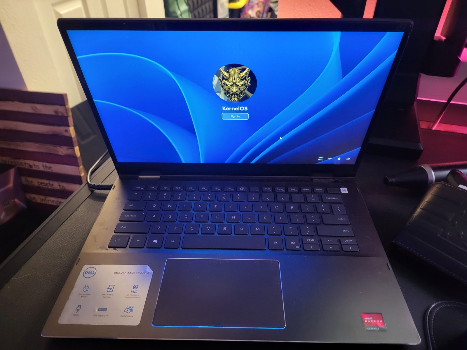 Dell Inspiron 7000 14″ FHD 2-in-1 Touchscreen Laptop