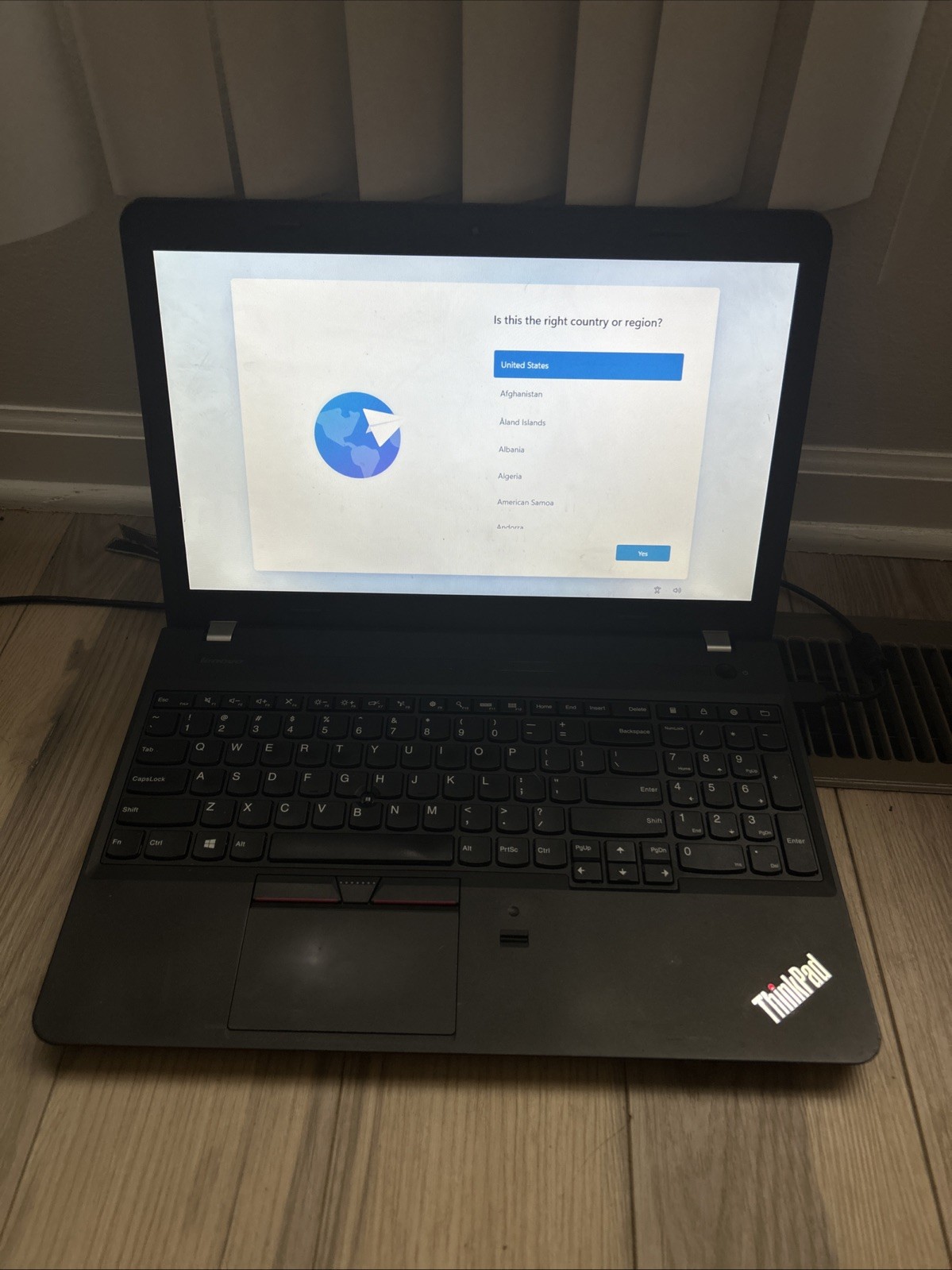 Lenovo ThinkPad E550 Laptop 15-inch, I5-5200U@2.2GHZ, 8GB RAM, 500GB HDD READ
