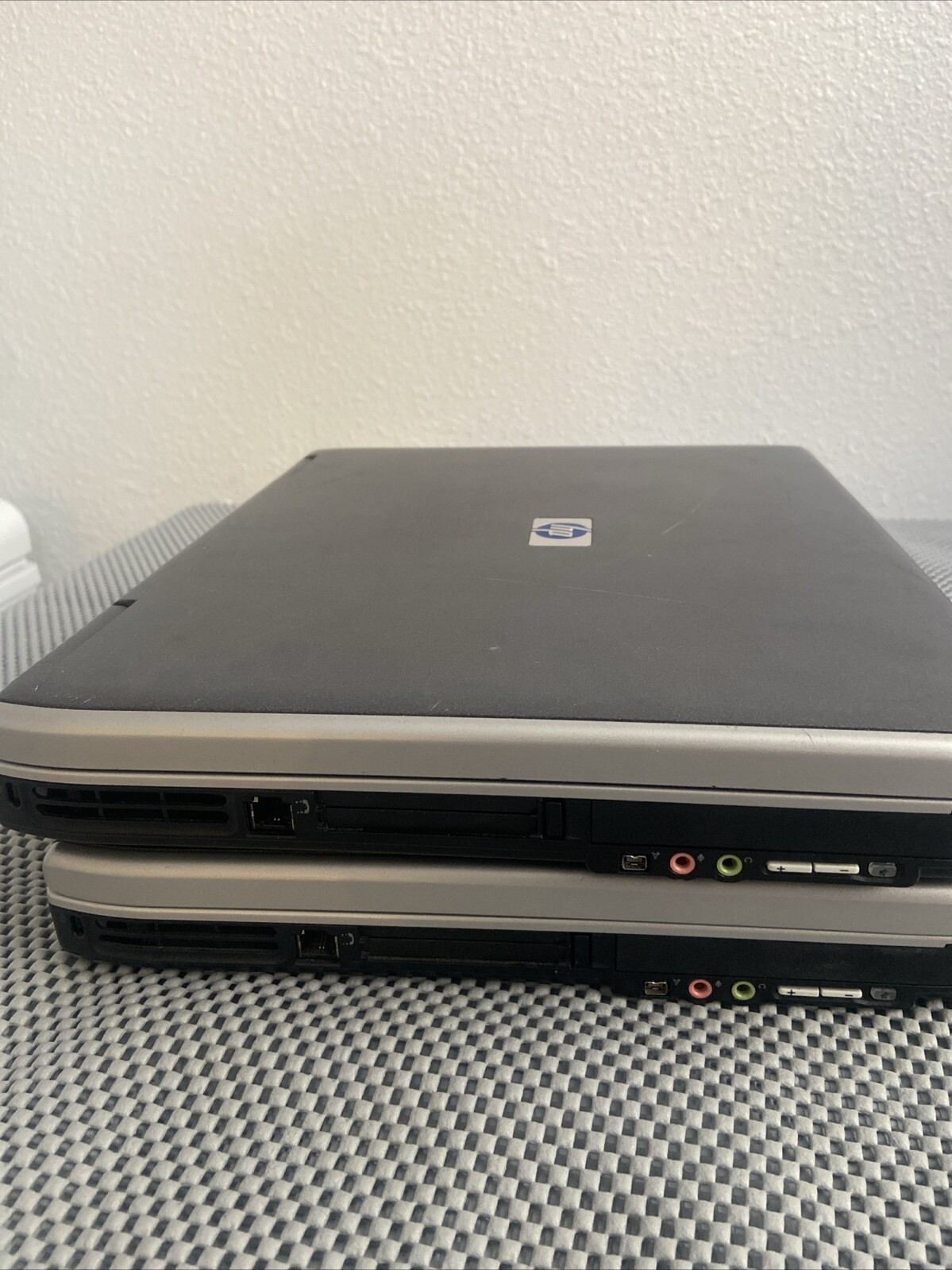 HP Compaq nx9030 Retro XP Laptop FOR PARTS NO DRIVE OR COVER, NO CHARGE