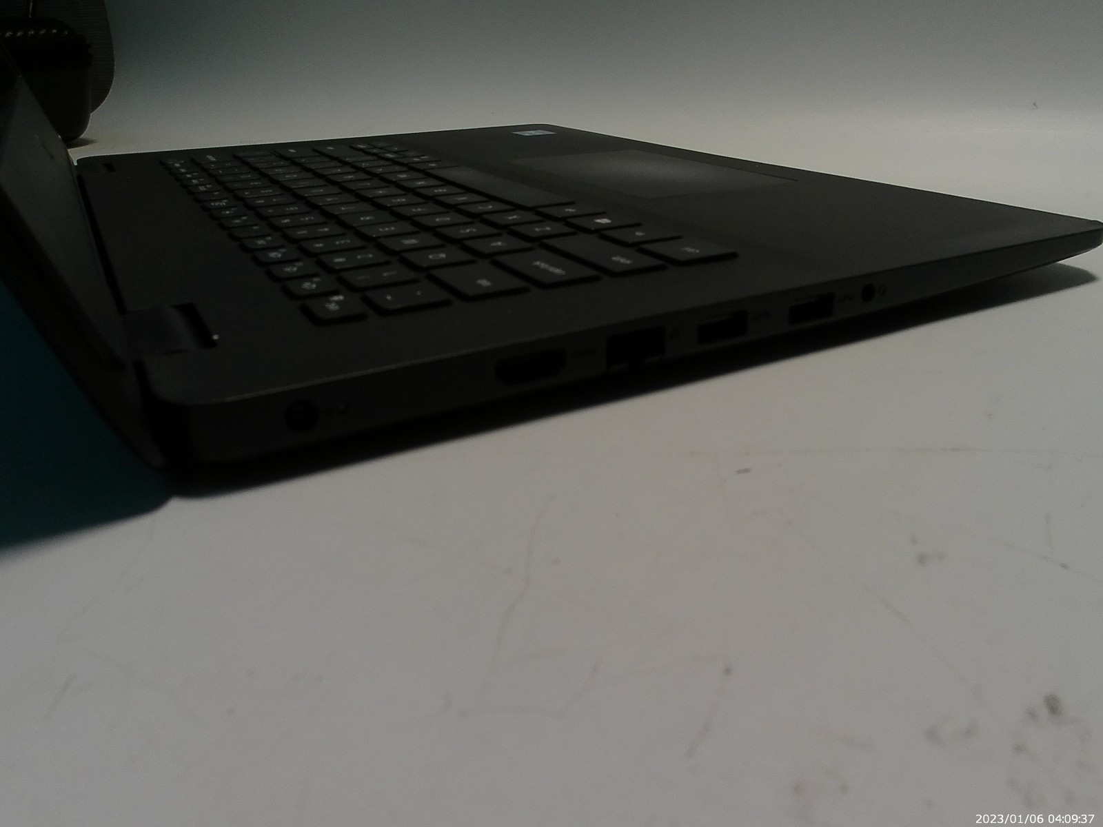 Dell Vostro 3400 – i5-1135G7 – (See Description)