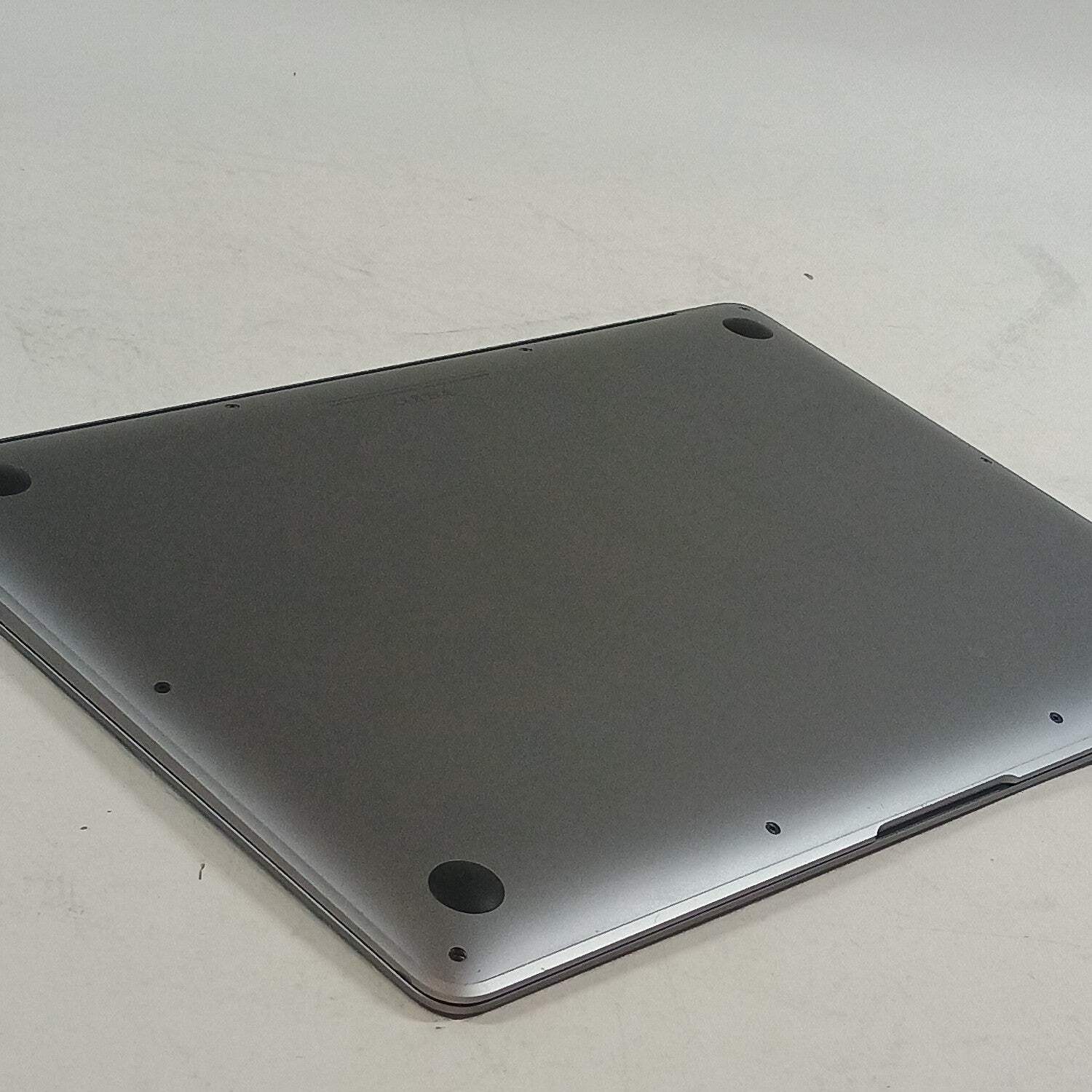 Broken 2020 Apple MacBook Air 13.3″ i3 1.1GHz 8GB RAM 256GB SSD Battery Service