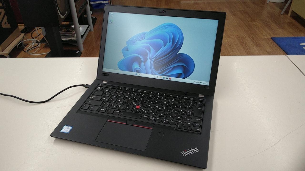 Lenovo ThinkPad X280 Laptop 13.9-inch 1.13kg MIL Durable Used Japan Genuine