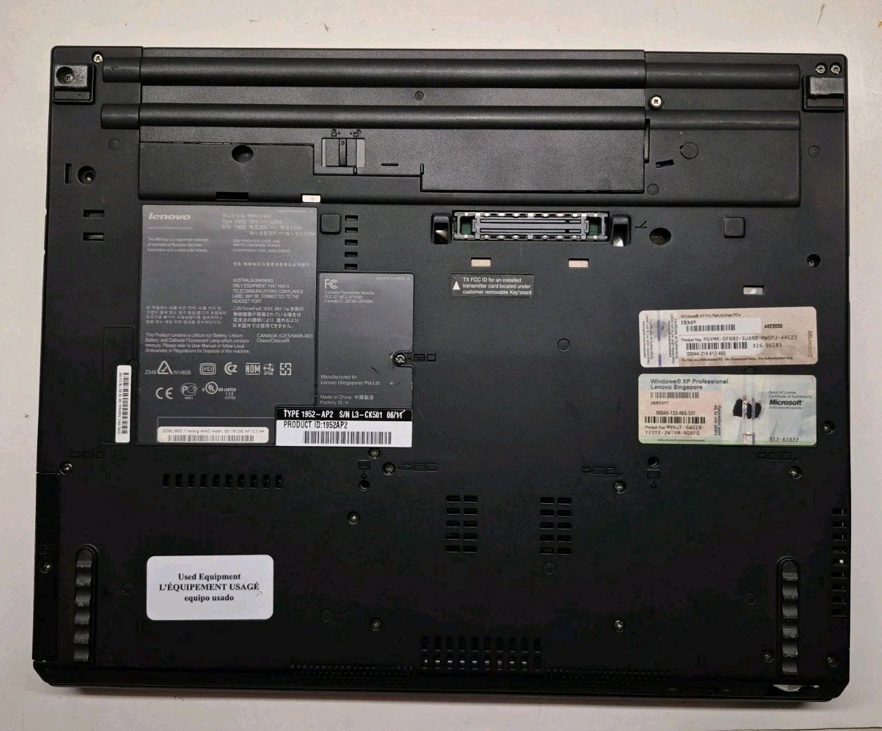 IBM ThinkPad T60 2.5GB/60GB/DVD/Intel T2400 @1.83GHz/Windows XP Laptop Bundle A2