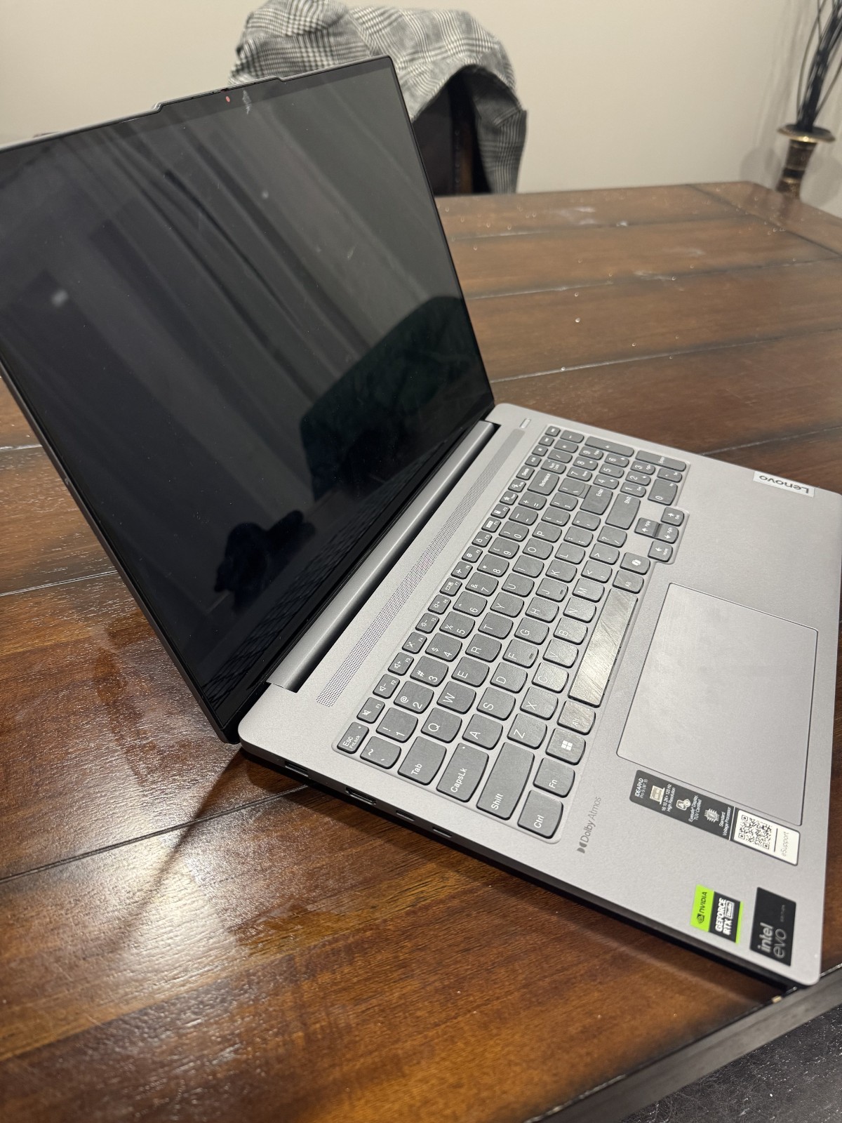 Lenovo IdeaPad Pro 5i 16″ Touchscreen Intel Evo Laptop – Intel 9, 83D4001HUS