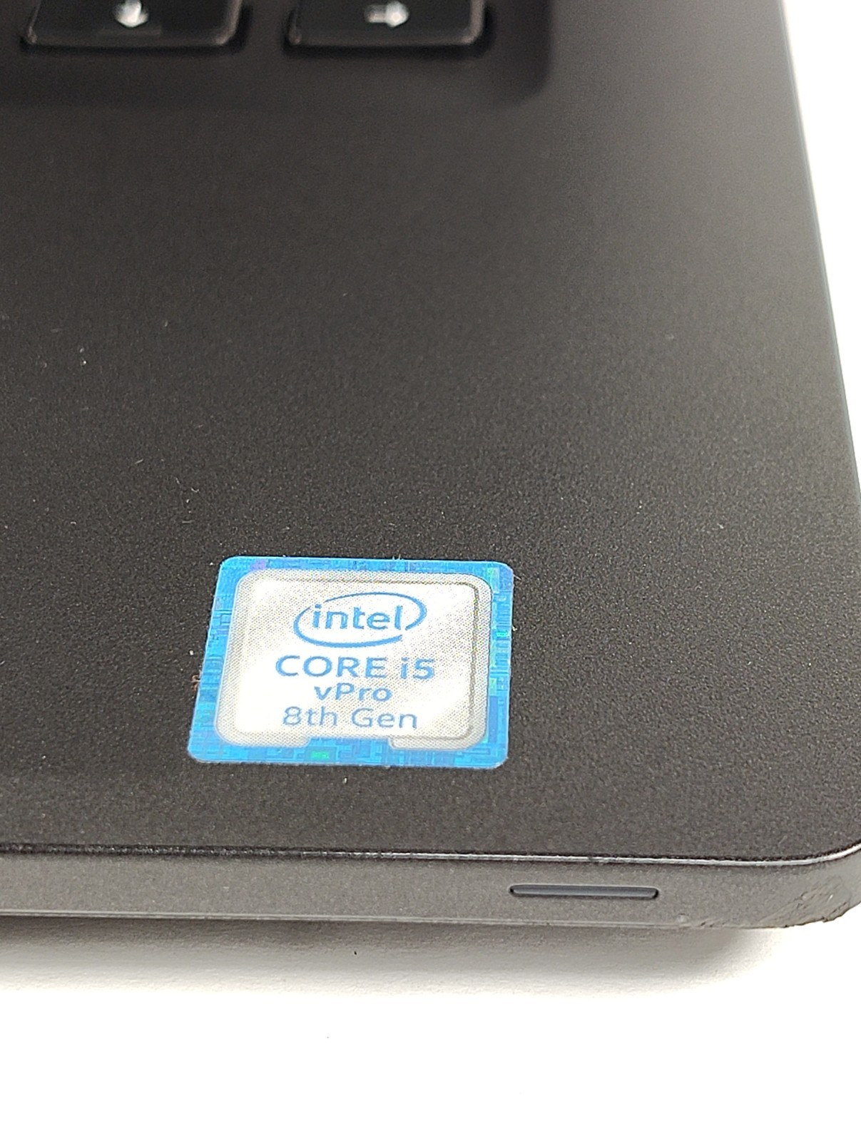 Dell Latitude 5400 14″ Laptop Intel i5-8365U No RAM|No Drive|No OS| w/AC Adapter