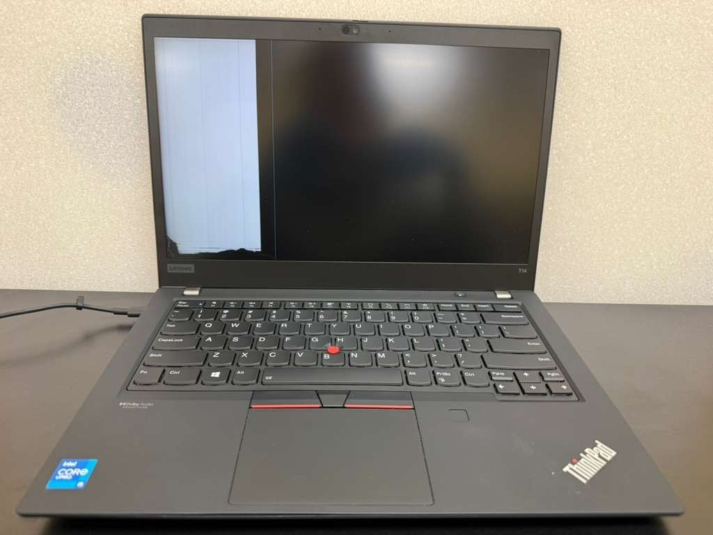 Lenovo ThinkPad T14 Gen 2 I5-1145G7 14″ 16GB RAM No SSD Broken LCD