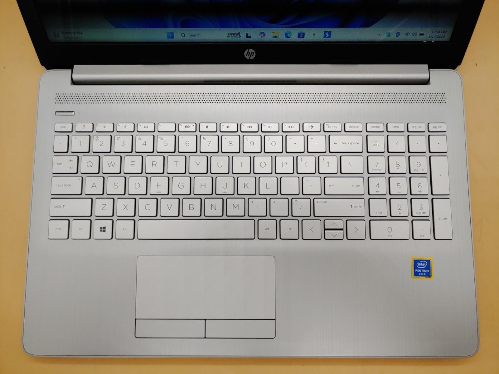 HP Laptop 15-da0018ds 15.6″ Touch Pentium Gold 5405U 8GB 256GB SSD Win11 *NO AC*