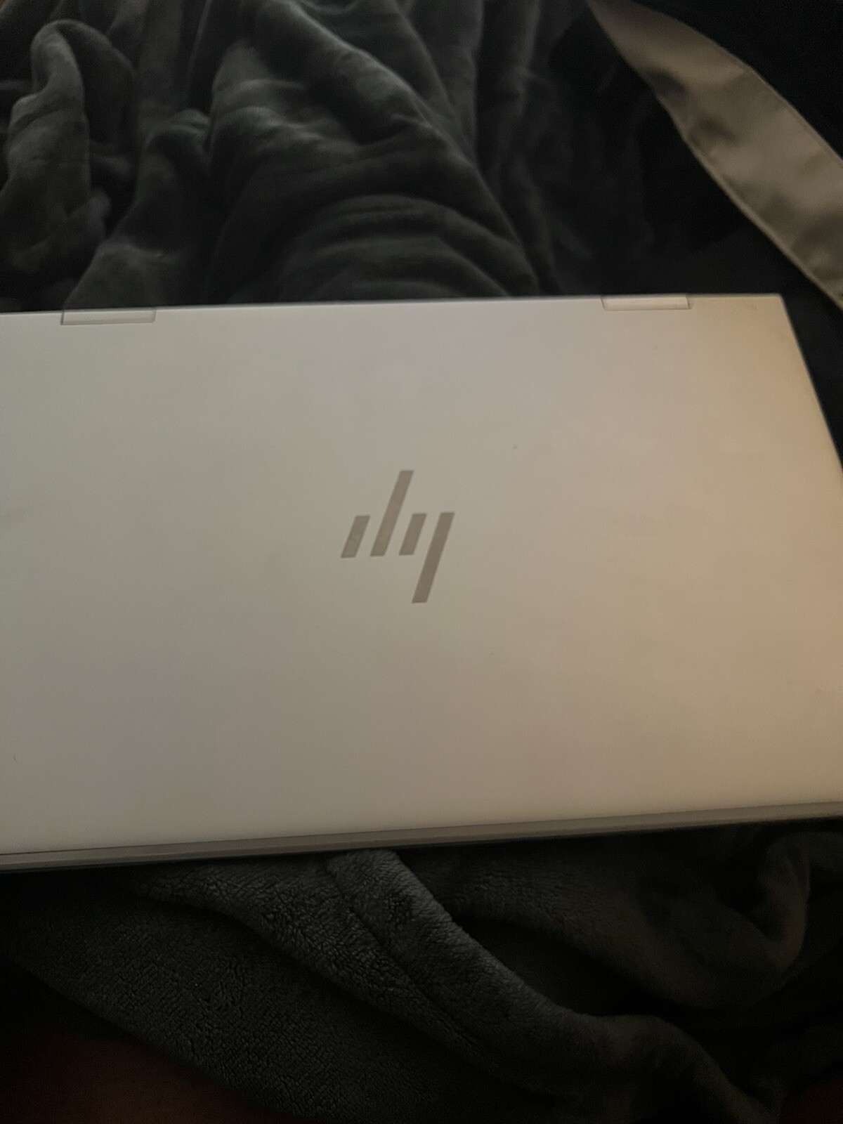 HP ENVY x360 15.6″ (256GB SSD, Intel Core i5 12th Gen., 8GB) Laptop – Natural…