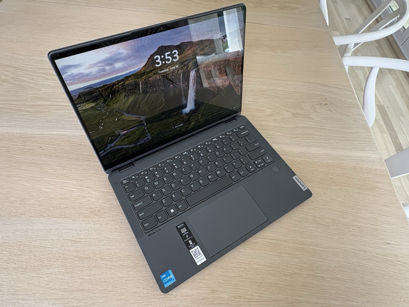 Lenovo IdeaPad Flex 5 14IAU7 14″ (256GB SSD, Intel Core i3-1215U, 1.20GHz,…