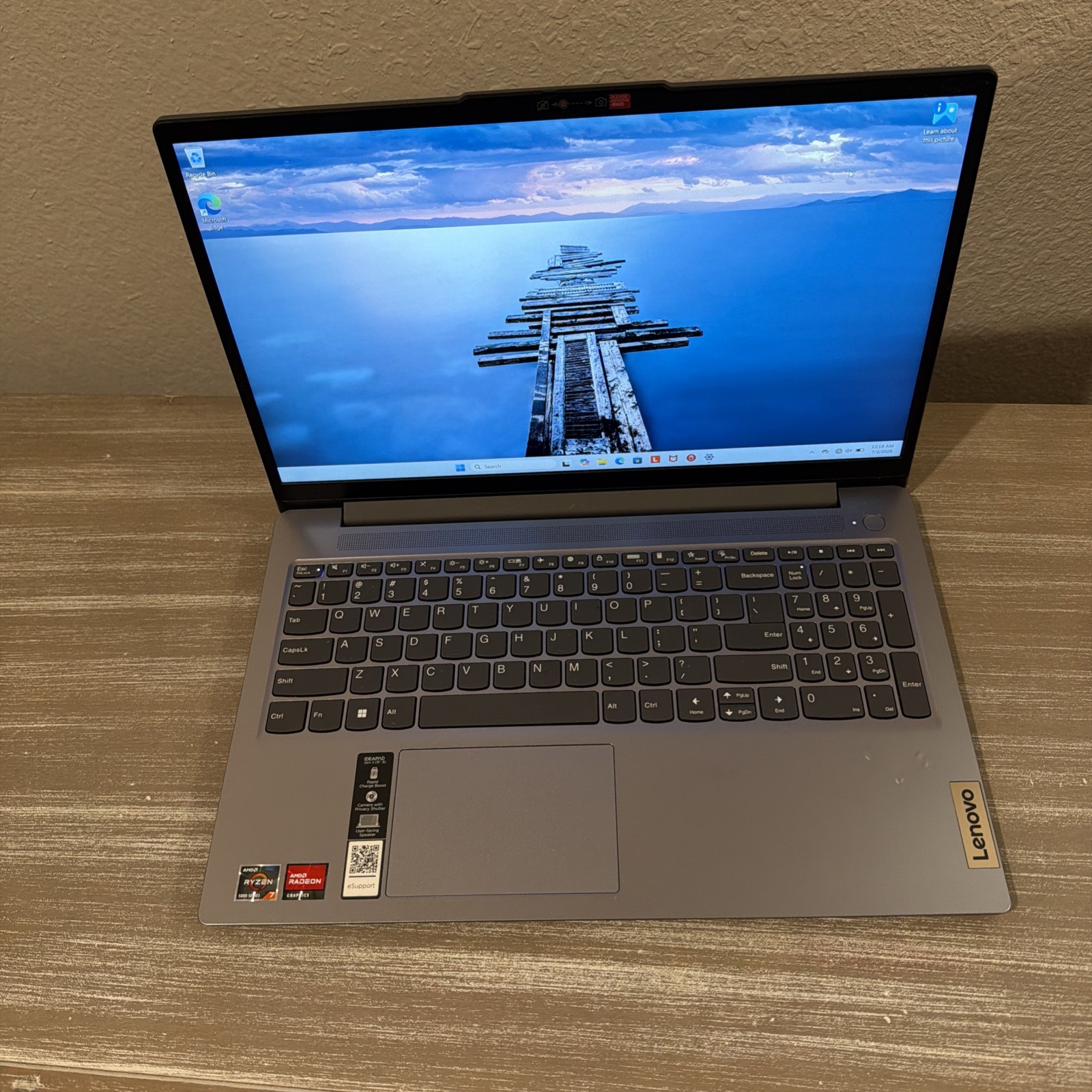 LENOVO IDEAPAD SLIM 3 15ABR8 | AMD RYZEN 7 5825U | 512GB | 16GB | Touch Screen