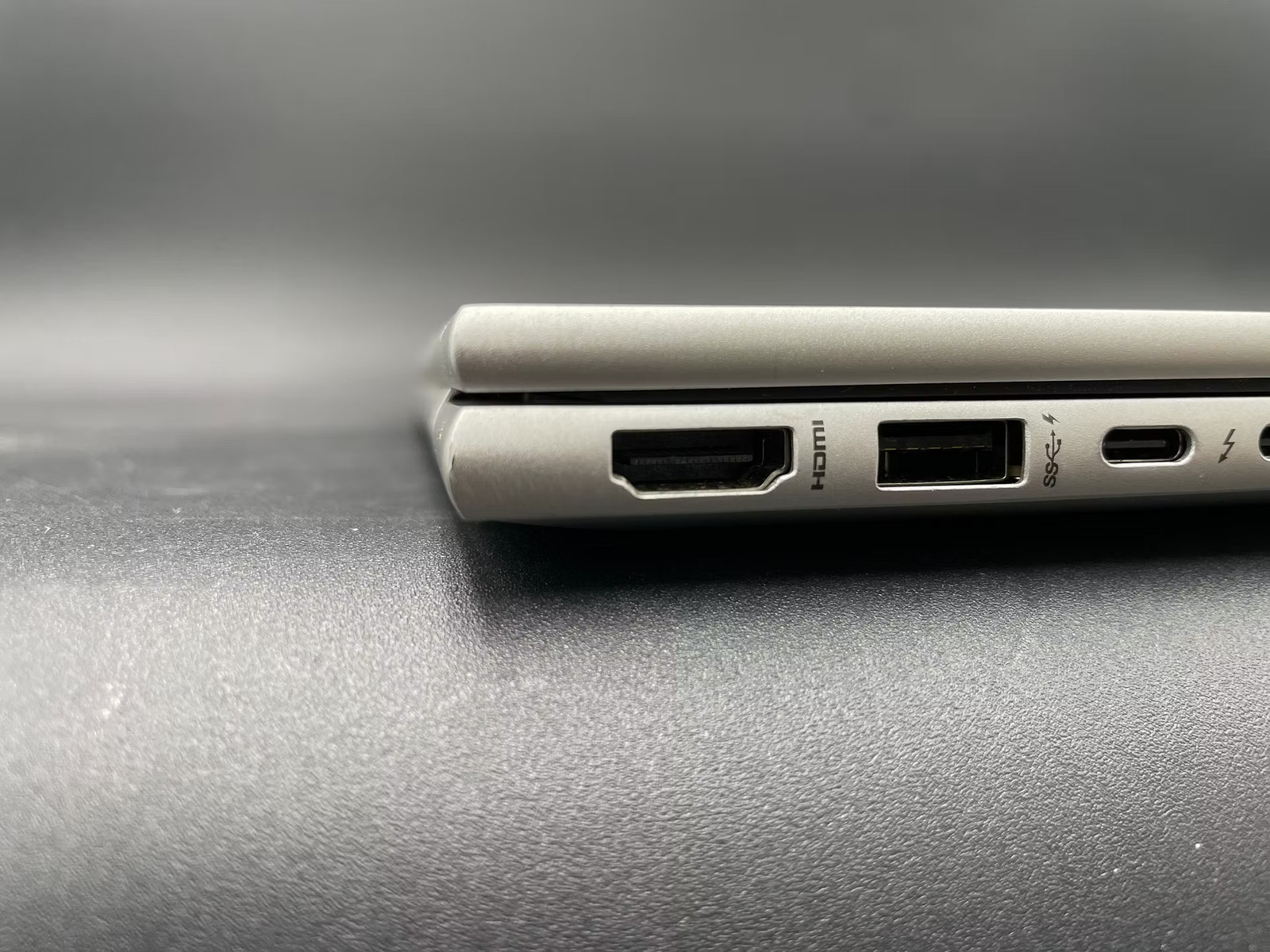 HP EliteBook 860 G9 Used 16″ (i5-1245U-16GB-256GB NVMe)