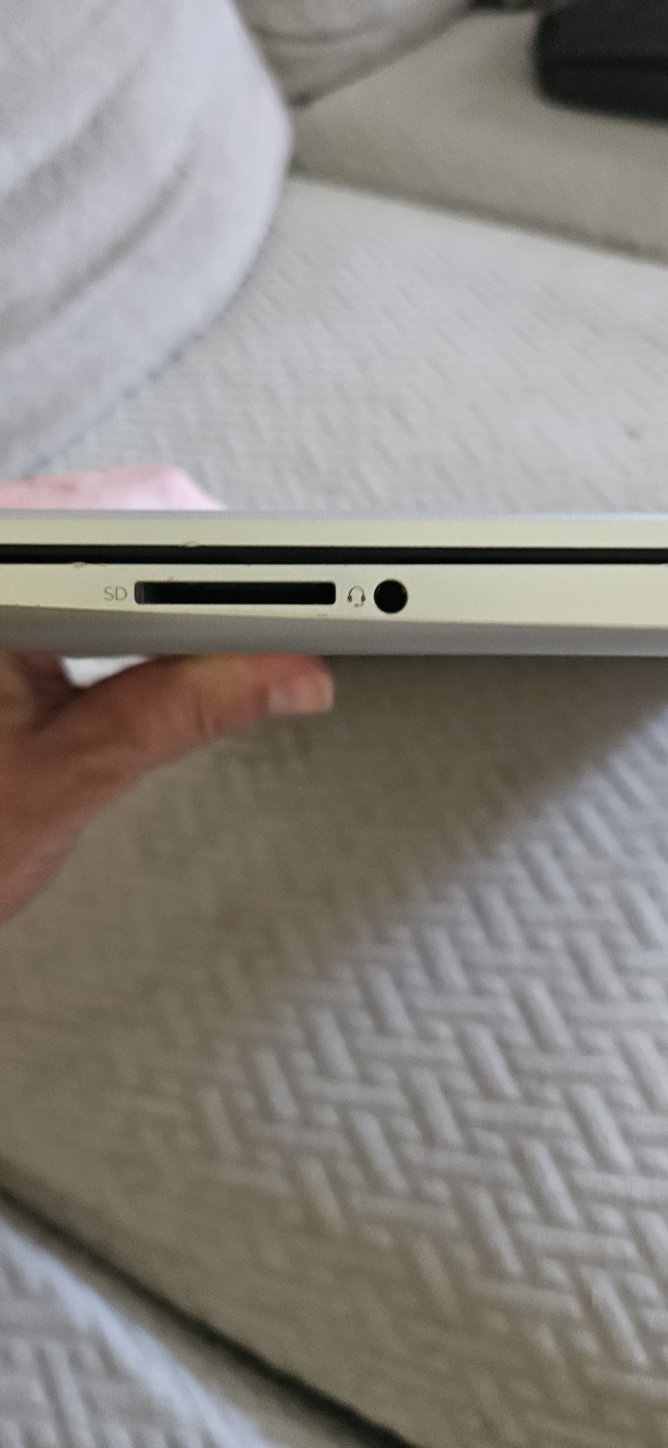 This HP 15-inch laptop sleek natural silver finish Mod.# 15-dy1024wm