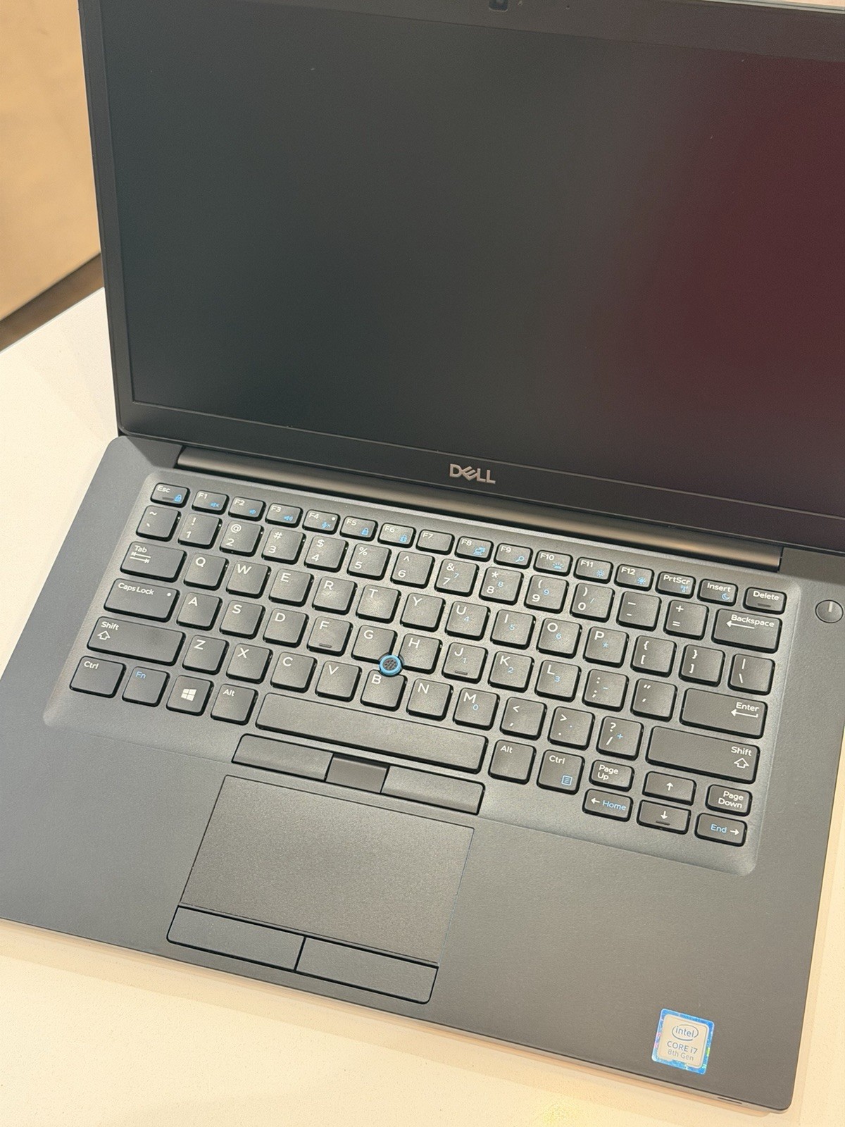 Dell Latitude 14″ i7-7600U 2.80GHz 16GB 512GB SSD Win 11 Black