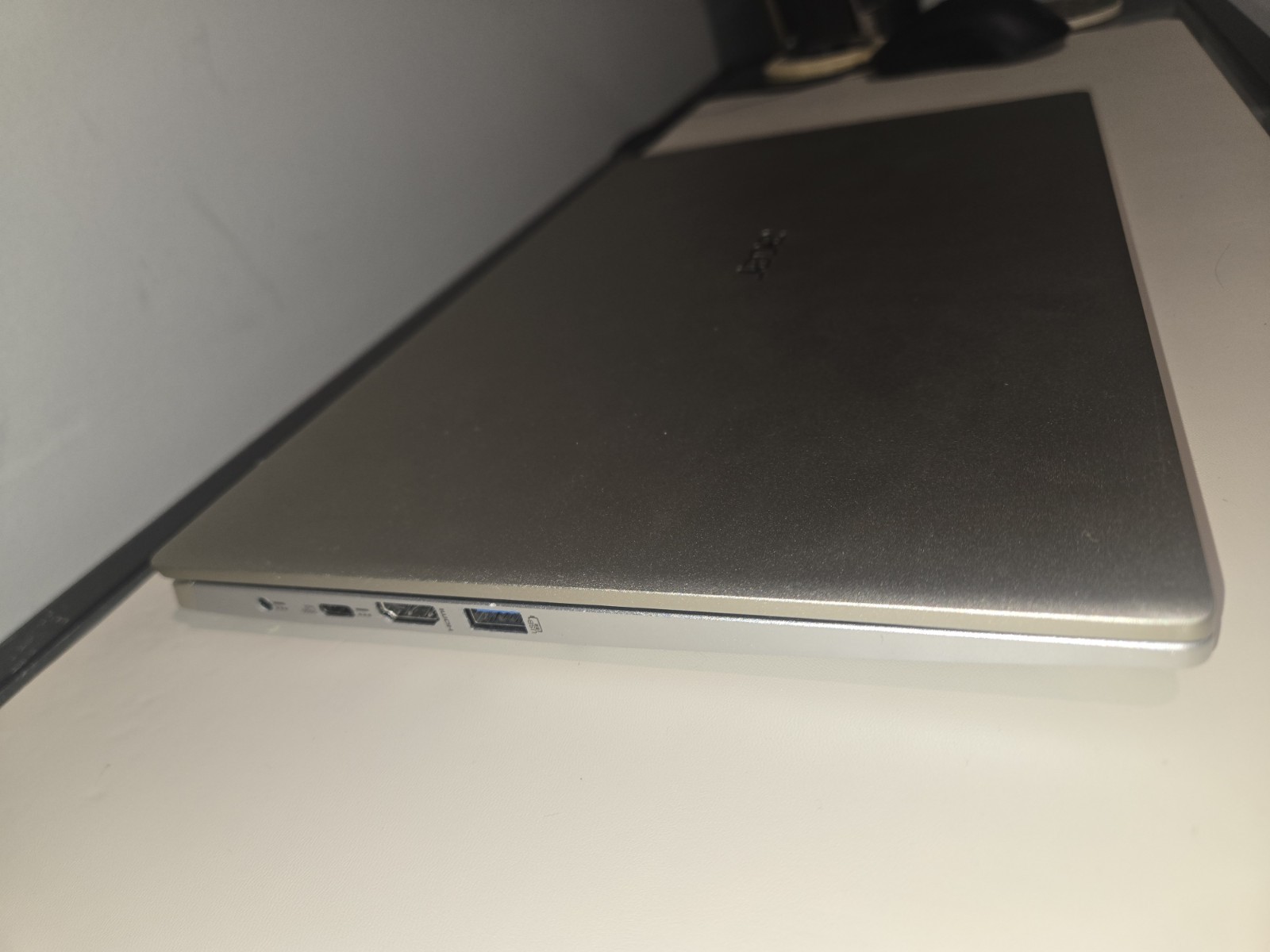 Acer Swift X 14″ Ryzen 16GB 1TB SSD RTX Windows 11 2022 1080p Silver. w/Charger