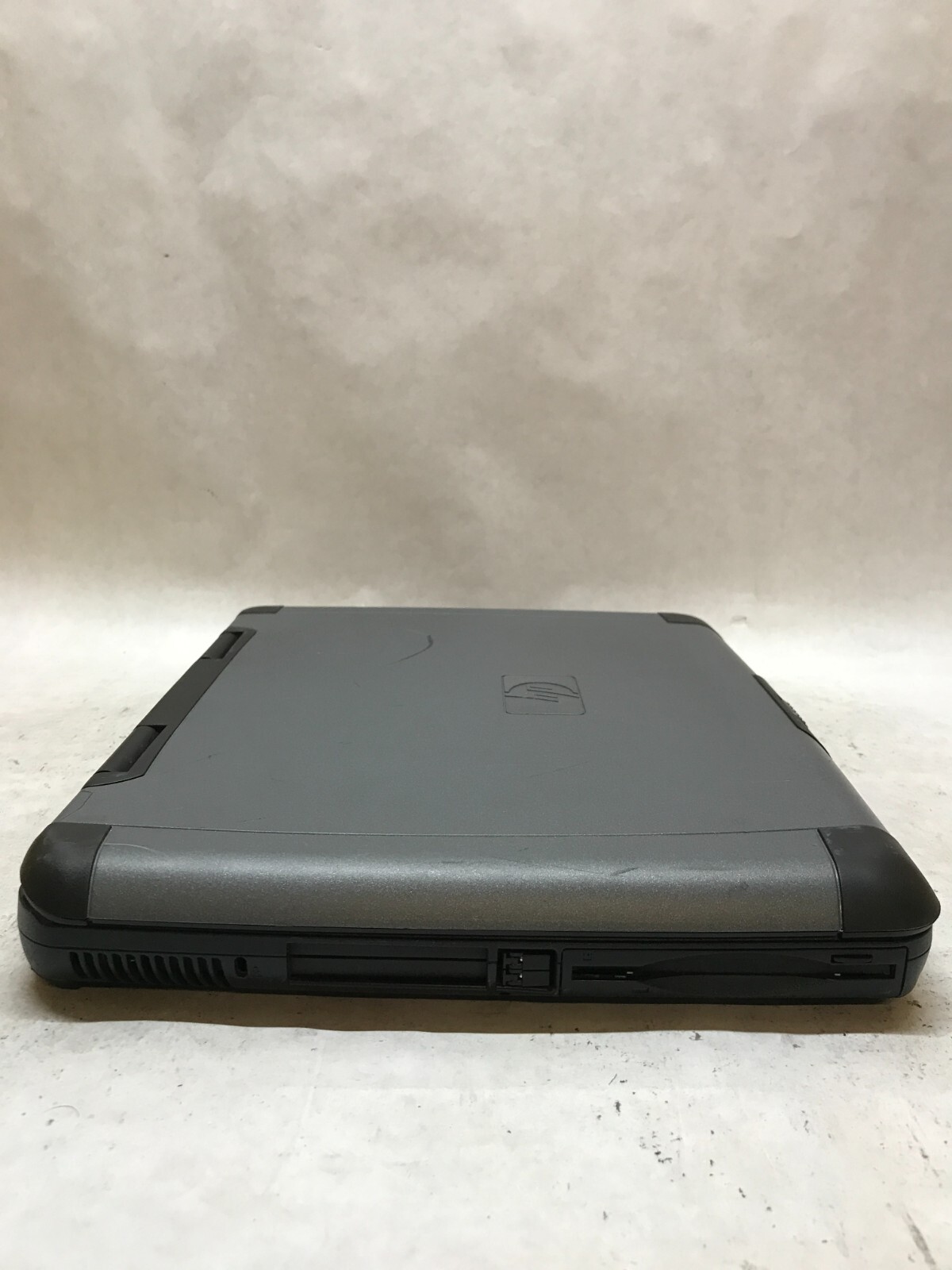 HP OmniBook XE3 F2119WT Intel Celeron 600MHz 640KB RAM NO HDD/OS *READ* AS IS DW