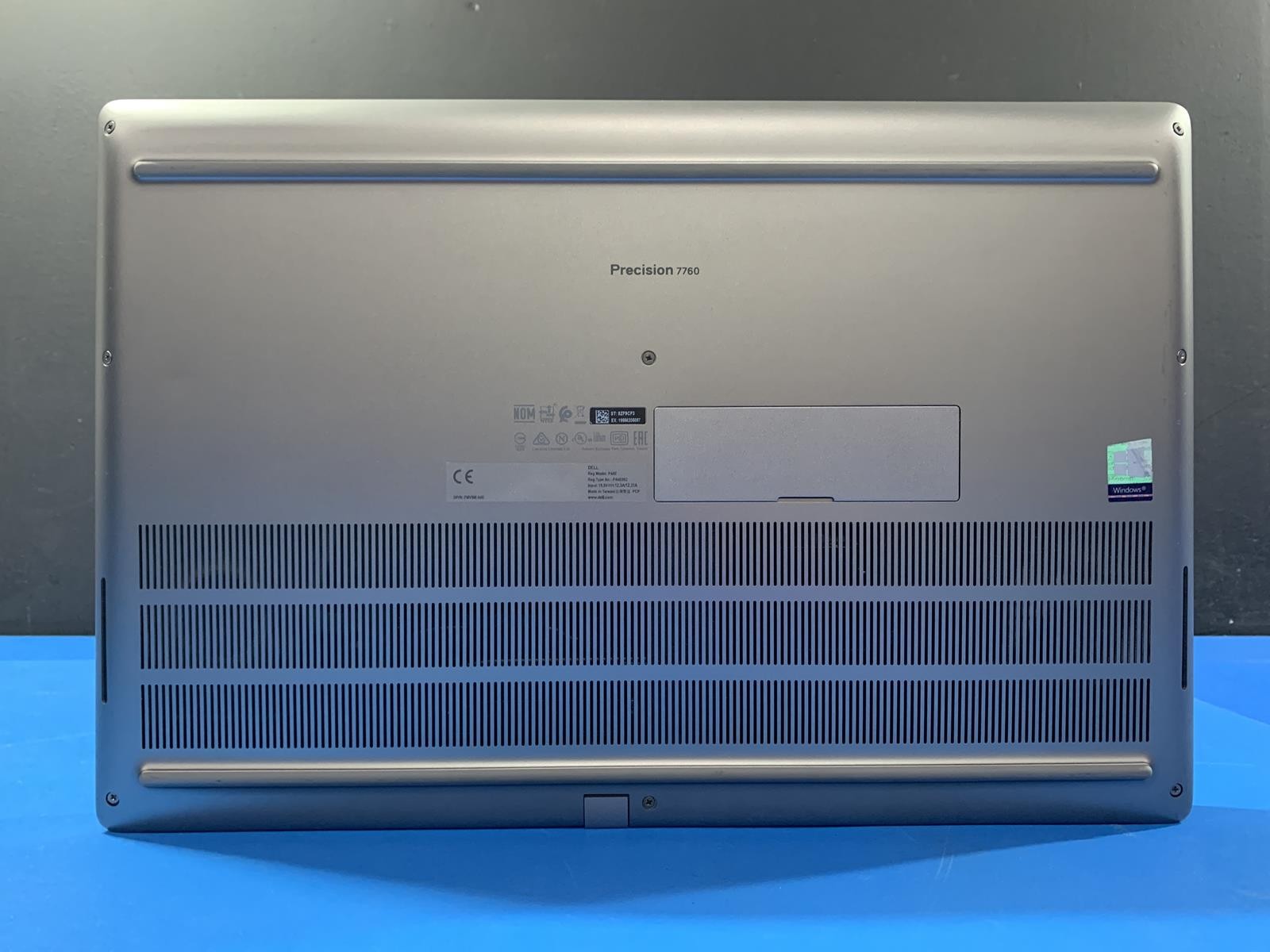 Dell Precision 7760 Xeon W-11855M 3.20GHz 32GB DDR4 Nvidia RTX A4K NO HDD NO OS