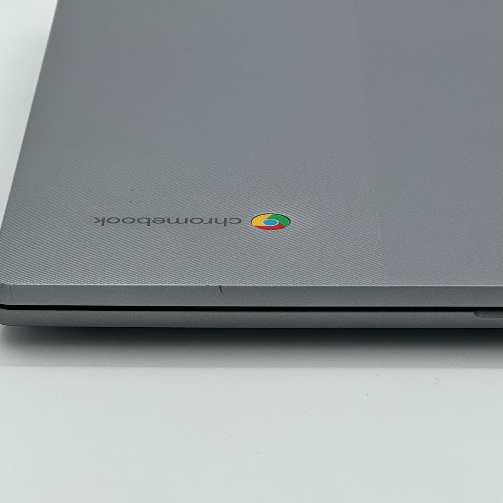 Lenovo IdeaPad 3 Chrome Laptop 15.6″ Full HD Touch Intel N6000 8GB RAM 128GB SSD